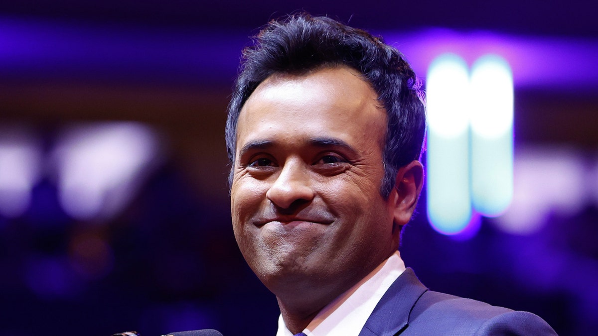 Vivek Ramaswamy, Ohio, Vali adayı, Donald Trump, destek, 2026 seçimleri, Cumhuriyetçi, eğitim, enerji, Amerikan Rüyası, Silikon Vadisi, Ohio Nehri Vadisi, teknoloji, yarı iletkenler, nükleer enerji, yapay zeka, Elon Musk, okul seçimi, merit esaslı ücret, bürokrasi, ekonomik bölge
