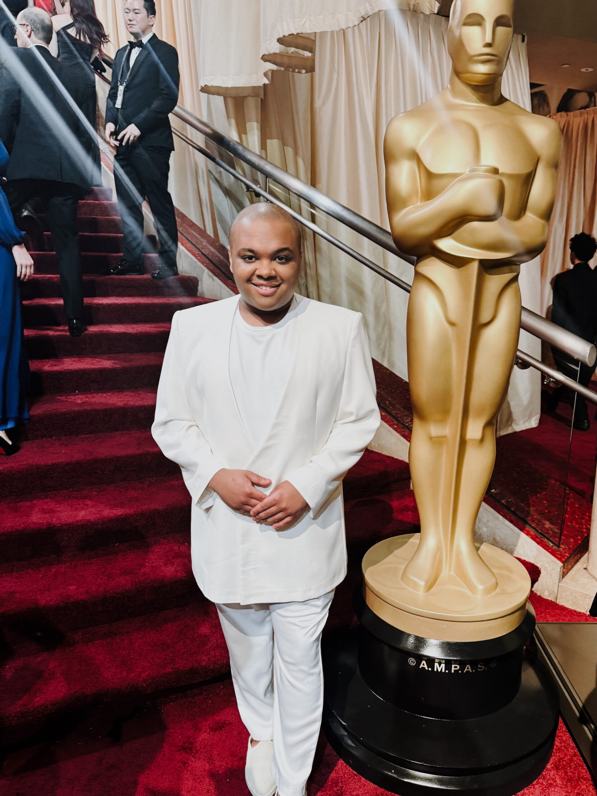 Oscars, Akademi Ödülleri, Hollywood, Dolby Theatre, Mikey Madison, En İyi Kadın Oyuncu, Ödül Töreni, Kırmızı Halı, Ünlüler, Selena Gomez, Timothée Chalamet, Kylie Jenner, Governors Ball, Parti, Film, Sinema, Anora, Lena Waithe, Cynthia Erivo, Abraham Alexander, Coco Gauff, Brandi Carlile, Willem Dafoe, Ariana Grande, Fernanda Torres, Zoe Saldaña, Mick Jagger, Oprah Winfrey, Whoopi Goldberg, Quincy Jones, Demi Moore, Colman Domingo, Karla Sofía Gascón, Transgender, Skandal, Conan O'Brien, Kökü Kazınmış Tweetler, Oscar Heykeli, Tören, Deneyim, İzlenimler, Seyirci
