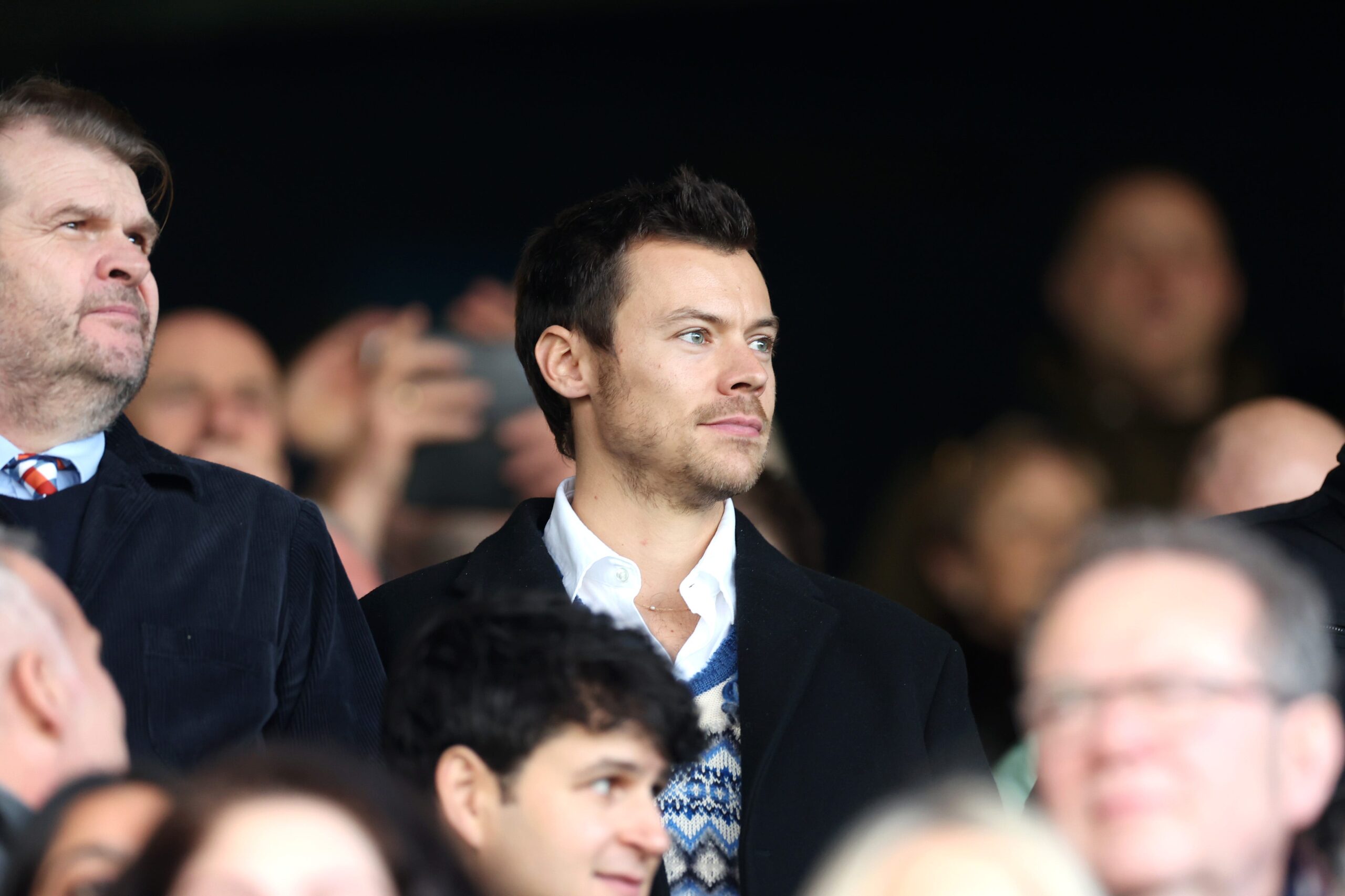 Harry Styles, maraton, Tokyo Maratonu, koşu, spor, müzik, yeni albüm, Harry's House, One Direction, Liam Payne, ünlüler, Colin Farrell, Jennifer Connelly, Ashton Kutcher, koşu zamanı, koşu hızı, hayranlar, haberler
