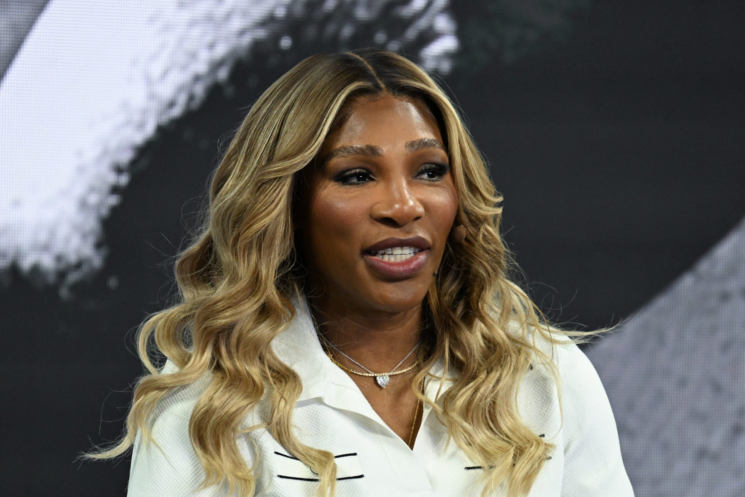 Serena Williams, Toronto Tempo, WNBA, kadın basketbolu, Larry Tanenbaum, Kilmer Sports Ventures, WNBA genişleme takımı, Toronto Raptors, Toronto Maple Leafs, spor yatırımı, kadın sporları, forma tasarımı, ürün iş birliği, Teresa Resch, Uluslararası Kadınlar Günü, Kanada WNBA takımı
