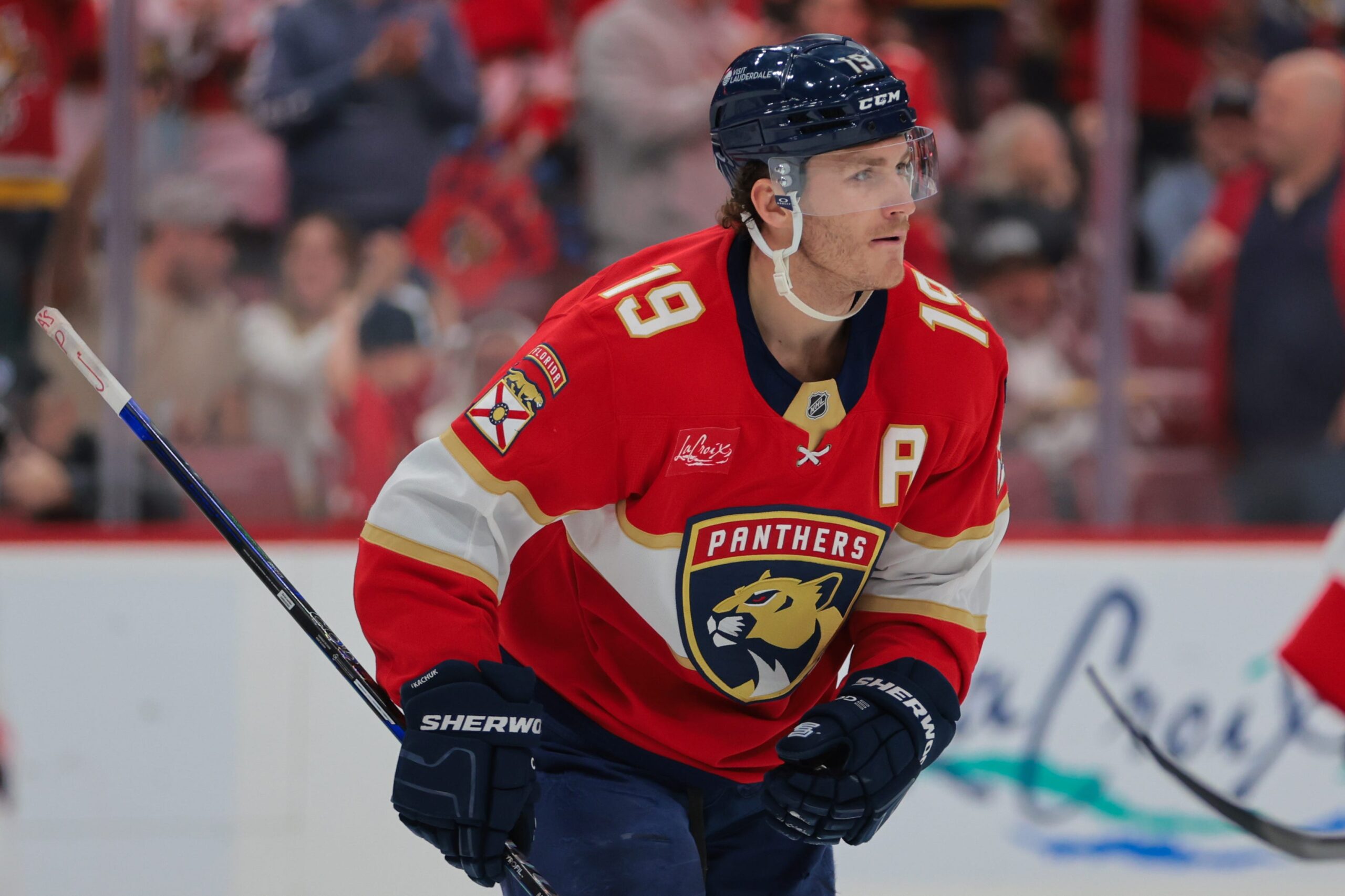 Matthew Tkachuk, Florida Panthers, sakatlık, alt vücut sakatlığı, LTIR, uzun dönemli sakat listesi, Bill Zito, Chris Driedger, Spencer Knight, Seth Jones takası, 4 Nations Face-Off, Team USA, Brady Tkachuk, Charlie McAvoy, Shea Theodore, Stanley Kupası, playoff, NHL, hokey, sakatlık güncellemesi, rehabilitasyon, sakatlık iyileşmesi, Florida Panthers haberleri
