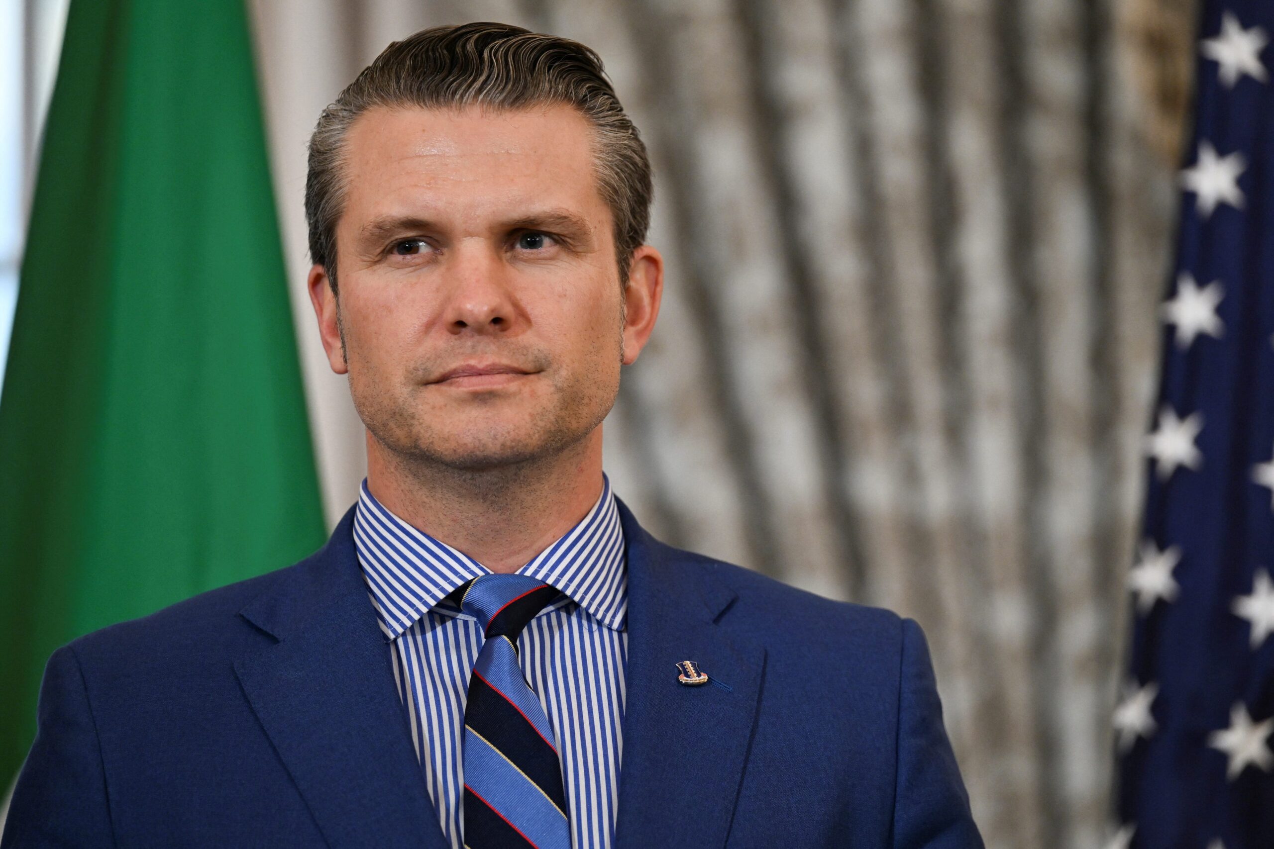 Savunma Bakanı Pete Hegseth, Fort Moore, Fort Benning, Fort Bragg, askeri üsler, isim değişikliği, Hal Moore, Julia Moore, Cpl. Fred G. Benning, Roland Bragg, Konfederasyon, ırkçılık, çeşitlilik programları, ordu, Ty Seidule, Richard Cavazos, Joe Biden, Donald Trump, Henry Benning, İç Savaş, ayrılıkçılık, kölelik, tarihi revizyonizm, askeri tarih
