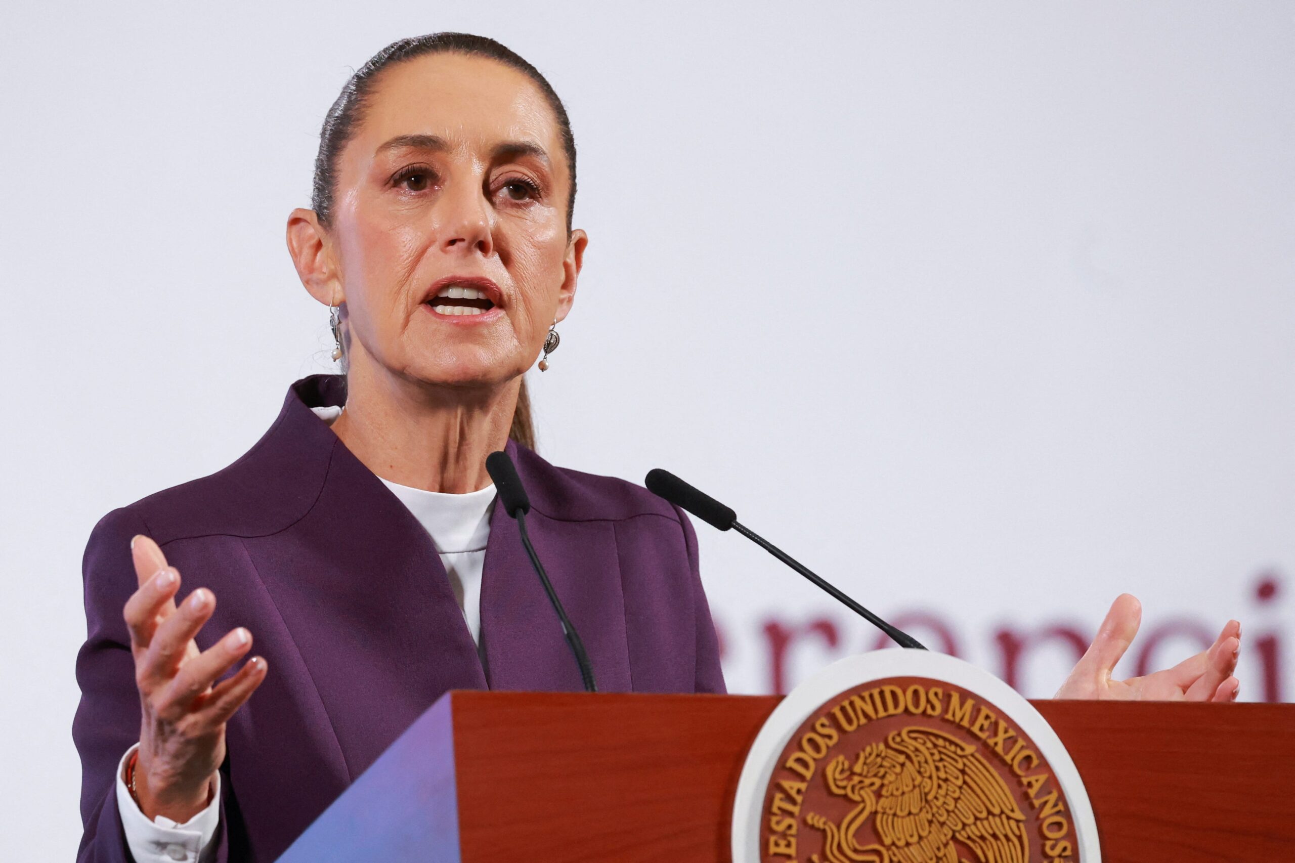 Meksika, ABD, tarifeler, Claudia Sheinbaum, Donald Trump, ticaret, fentanyl, sınır güvenliği, misilleme, ekonomi, peso, ithalat vergileri, narkotik kaçakçılığı, Meksika-ABD ilişkileri
