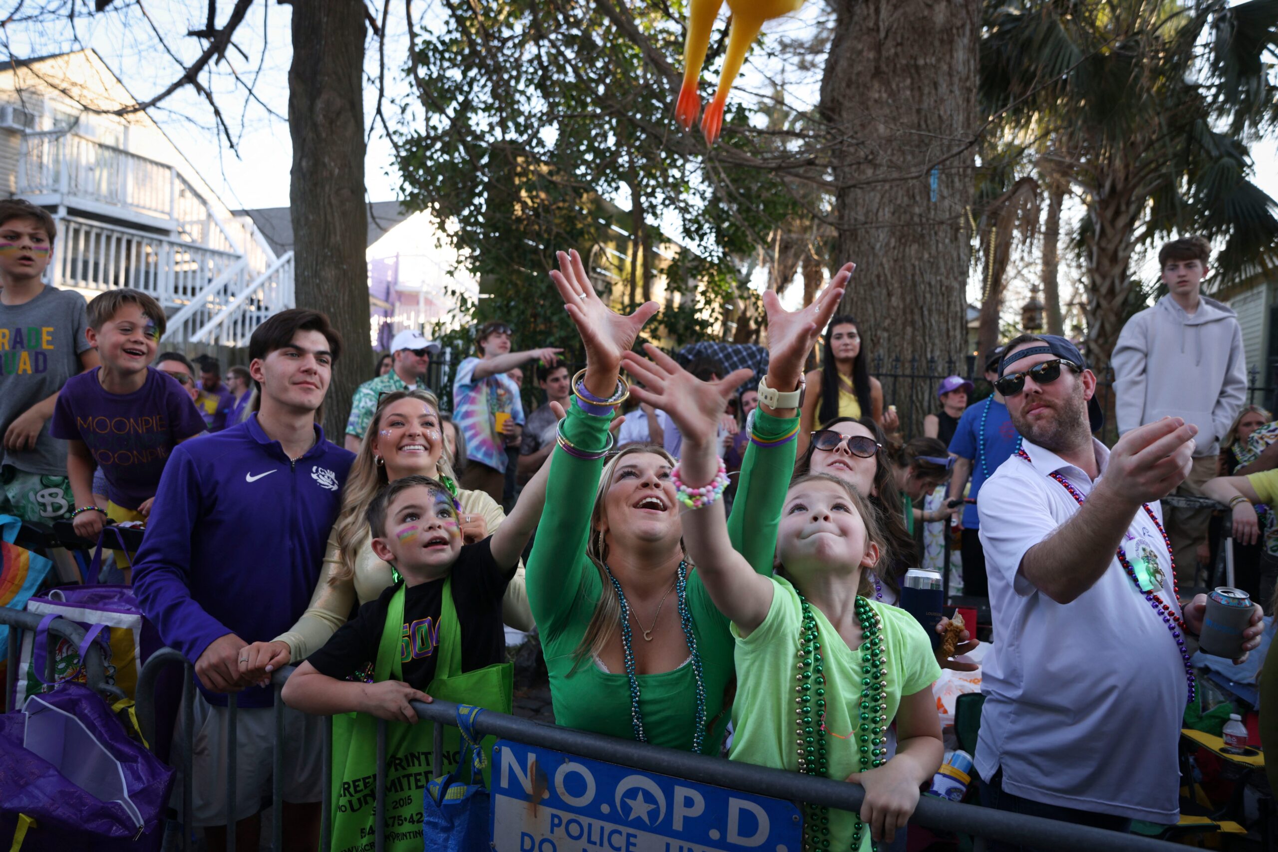 Mardi Gras, New Orleans, Kasırga, Fırtına, Hava Durumu, İptal, Erteleme, Jefferson Parish, Krewe of Argus, Elks Krewe of Jeffersonians, Cynthia Lee Sheng, Güvenlik, Rüzgar, Hortum, Atchafalaya Nehri, Louisiana, Mississippi, ABD, Haberler
