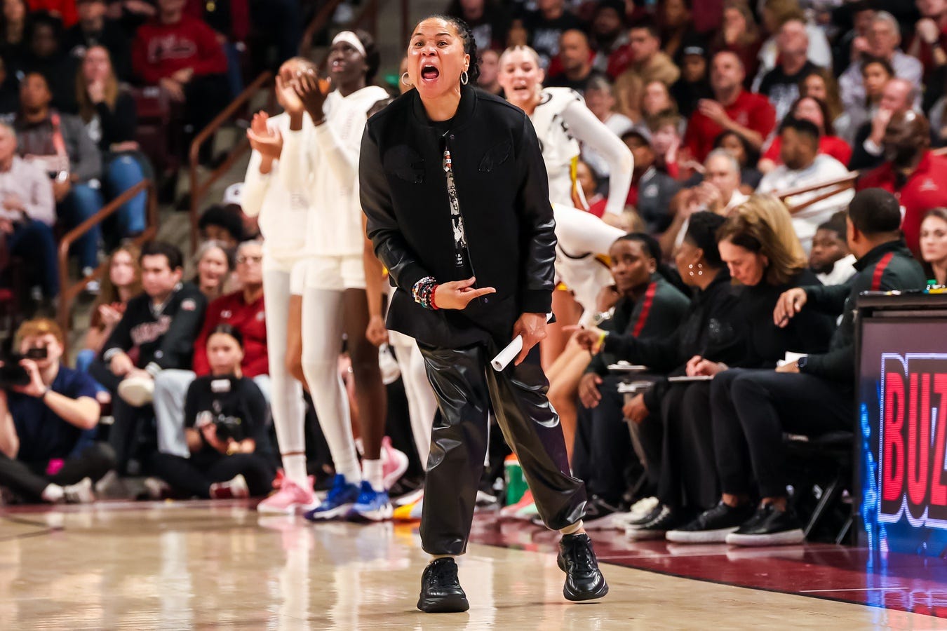 Kadınlar SEC Basketbol Turnuvası, SEC Turnuvası, SEC Şampiyonası, NCAA Turnuvası, Texas A&M - Tennessee, Arkansas - Georgia, Missouri - Mississippi State, Auburn - Florida, Bon Secours Wellness Arena, Greenville, Güney Carolina, Kadınlar Kolej Basketbolu, Canlı Yayın, ESPN+, Biletler, Maç Programı
