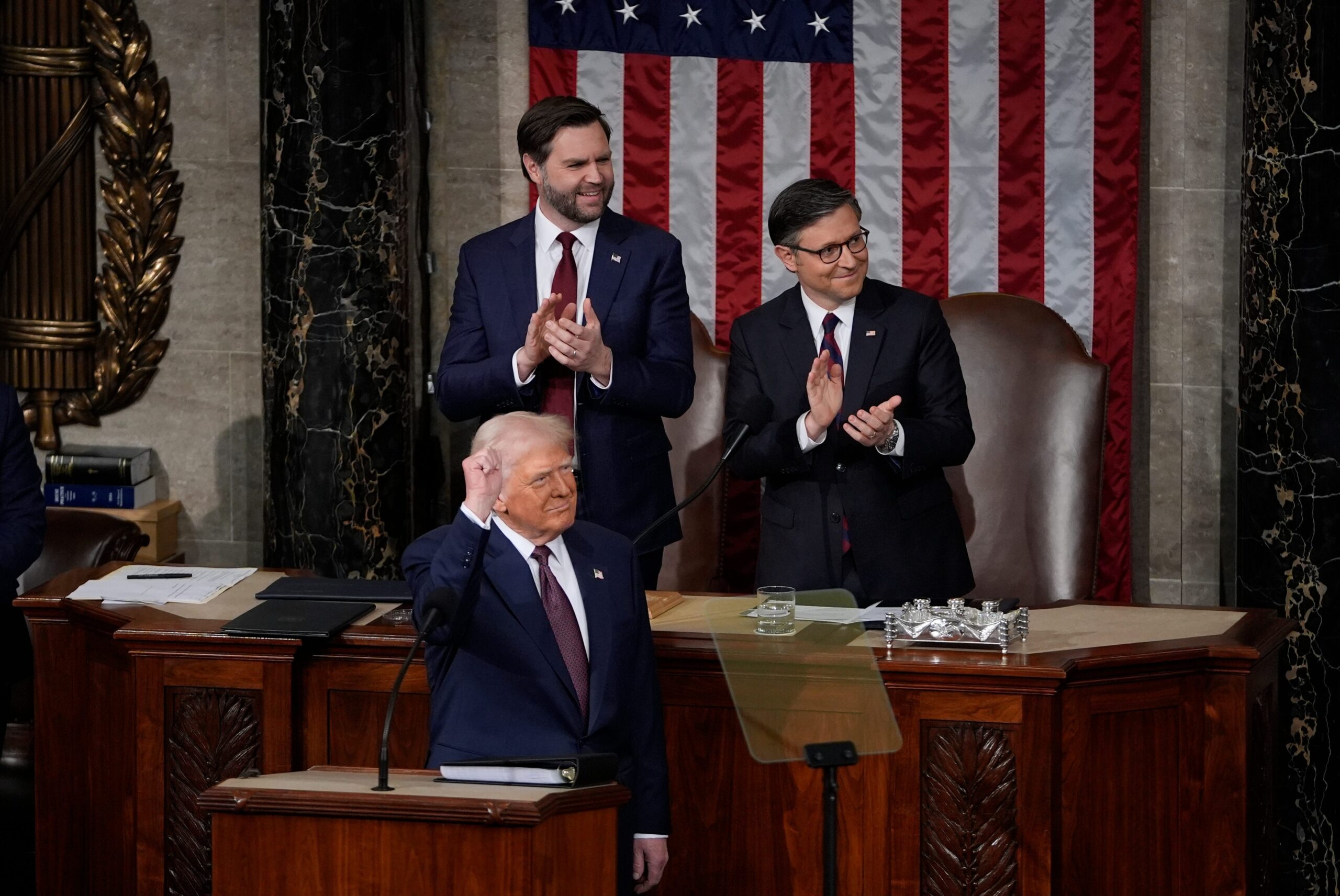 Donald Trump, Kongre Konuşması, Demokratlar, Cumhuriyetçiler, Yasal Dava, Politikalar, Federal Ajanslar, İşten Çıkarmalar, Federal Hibeler, Elon Musk, DOGE, Bütçe Kesintileri, Federal Danışma Komitesi Yasası, Şeffaflık, Soruşturmalar, Hükümet Kapanması, Nancy Pelosi, Al Green, Pete Aguilar, Savcılık, Seçim, Adalet Bakanlığı.
