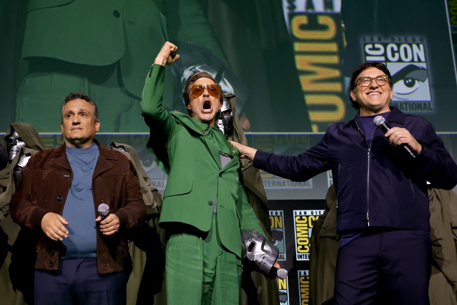 Joe Russo, Anthony Russo, Filmler, Yönetmenler, Sıralama, En İyi, En Kötü, Marvel, Avengers, Infinity War, Endgame, Captain America, Winter Soldier, Civil War, The Gray Man, The Electric State, Cherry, You Me and Dupree, Welcome to Collinwood, Film İncelemesi, Film Eleştirisi, Sinema, Süper Kahraman Filmleri, Aksiyon Filmleri, Netflix, Gişe Rekorları, Steven Soderbergh, Pieces
