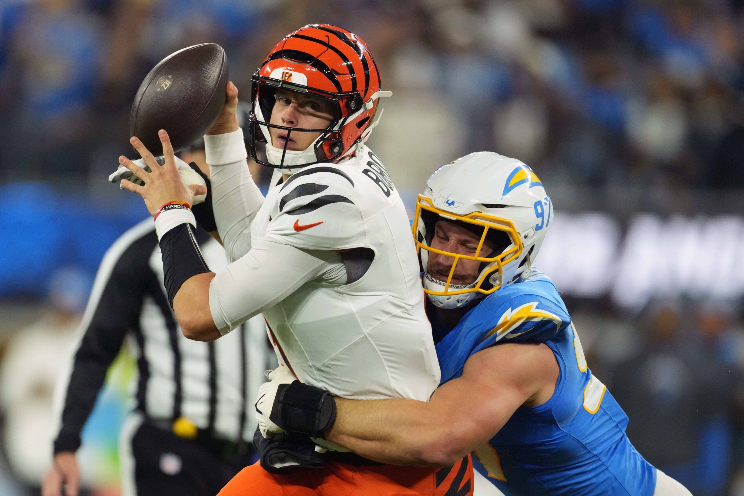 Joey Bosa, Los Angeles Chargers, Serbest Oyuncu, NFL, Pro Bowl, Pas Baskısı, Sakatlık, Transfer, Sözleşme, Nick Bosa, San Francisco 49ers, Defans Oyuncusu, Draft, Takas, Maaş Bütçesi, Amerikan Futbolu, Spor Haberleri
