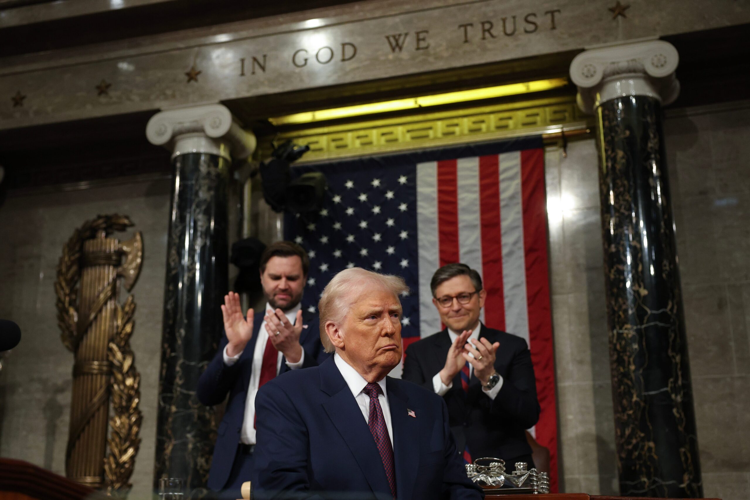 Hükümet kapanması, ABD, Kongre, Donald Trump, Mike Johnson, Cumhuriyetçiler, Demokratlar, finansman, devamlı karar, federal çalışanlar, bütçe, Chuck Schumer, borçlanma tavanı, siyaset, yasa, Mevzuat.