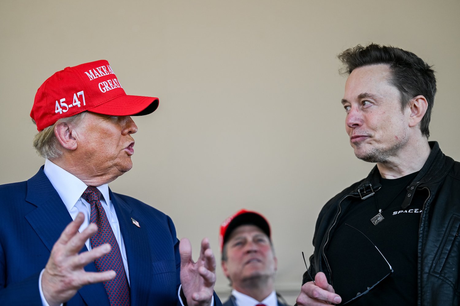 Donald Trump, Elon Musk, DOGE, Hükümet Verimliliği Departmanı, İşten Çıkarmalar, Bütçe Kesintileri, Sosyal Güvenlik, Çocukluk Çağı Kanser Araştırmaları, Engelli Çocuklar, Medicare, Medicaid, Tüketiciyi Koruma, Mali Dolandırıcılık, ABD Gazileri, Gaziler İçin Kanser Bakımı, Yanlış Bilgi, Ekonomik Şok, Resesyon, Kabine Toplantısı, Personel Azaltma, Anayasa, Atama Maddesi, Kongre Onayı, Hukuki Davalar, Federal Yargıç, Lindsay Graham, Siyasi Hata, Veteran İşleri Bakanlığı, ABD Ekonomisi
