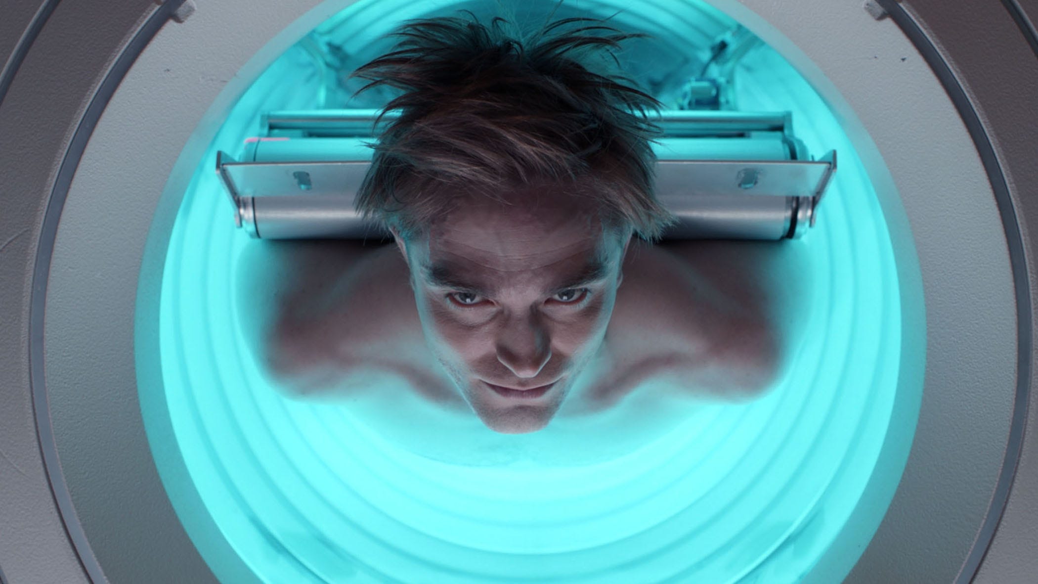 Robert Pattinson, Mickey 17, Bong Joon Ho, Parasite, bilim kurgu, Mickey Barnes, kolonicilik, insanlıktan çıkarma, empati, Daredevil: Born Again, Disney+, Netflix, Charlie Cox, Vincent D'Onofrio, Matt Murdock, Wilson Fisk, Queen of the Ring, Mildred Burke, Emily Bett Rickards, profesyonel güreş, film incelemesi, TV incelemesi, röportaj, bilim kurgu filmleri, süper kahraman dizileri, güreş biyografisi
