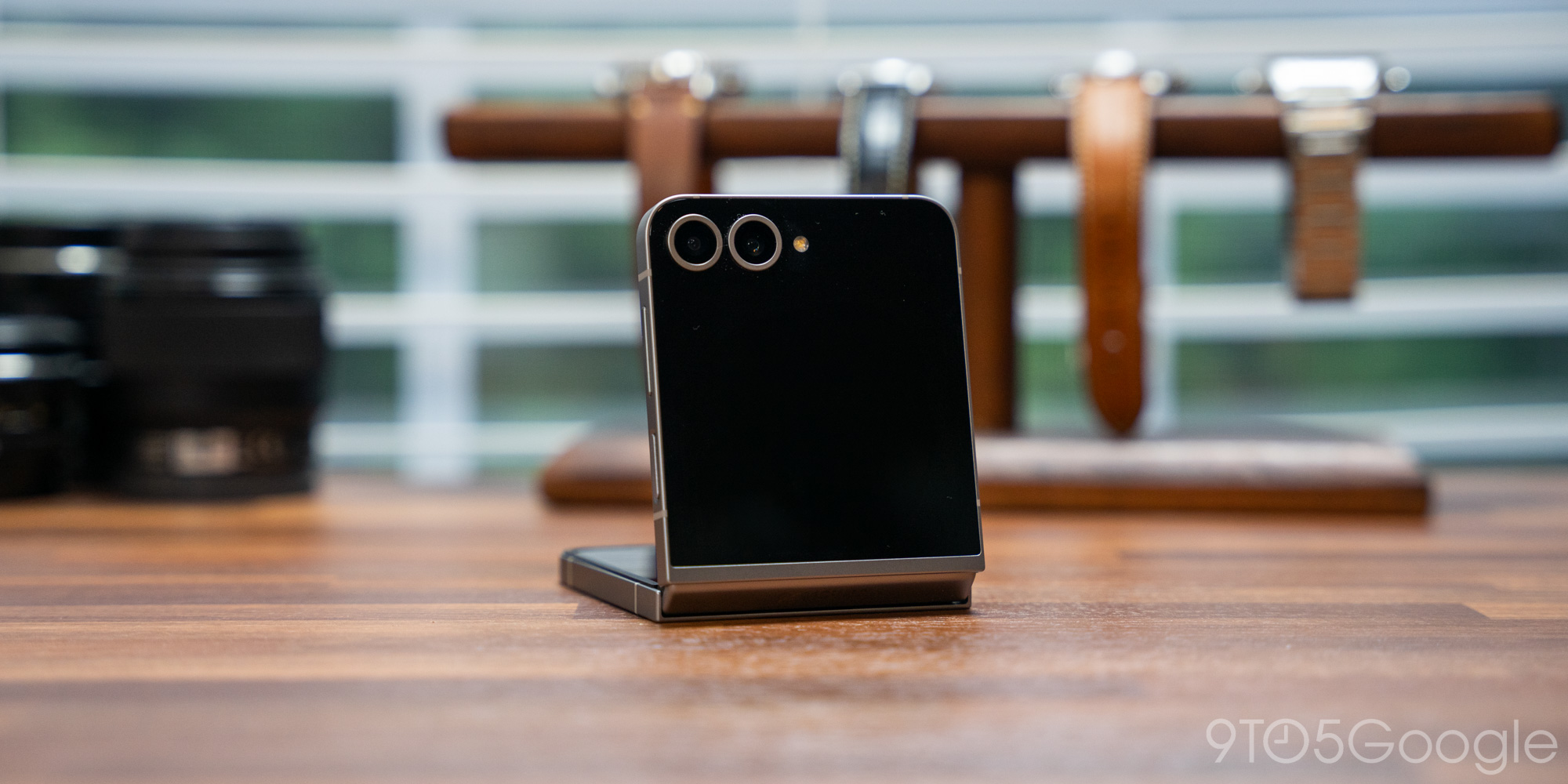 One UI 7, Galaxy Z Flip 6, beta sürümü, Samsung, güncelleme, Android, Galaxy AI, Samsung Members, Güney Kore, ABD, İngiltere, Hindistan, katlanabilir telefon, yazılım, teknoloji, haberler, inceleme, indirme, kurulum, yenilikler, Dynamic Island
