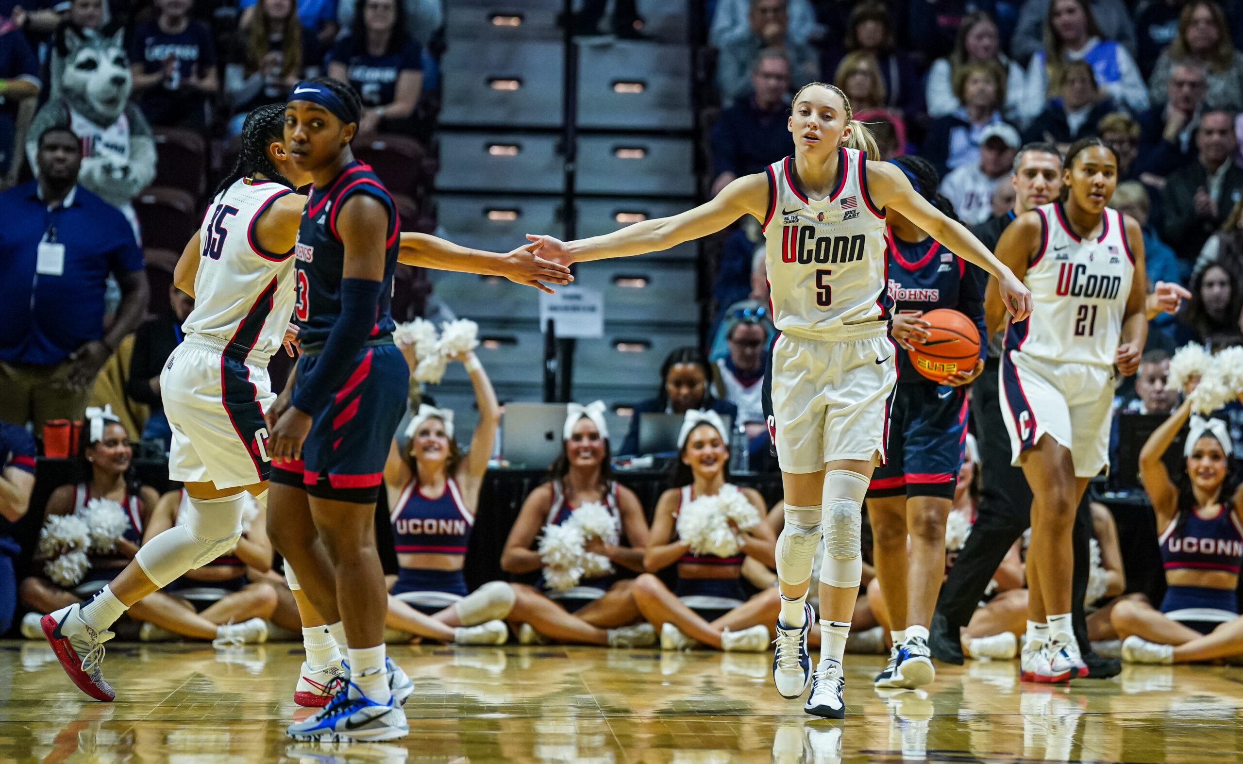 UConn kadın basketbolu, Paige Bueckers, Big East turnuvası, Villanova, Jasmine Bascoe, Geno Auriemma, Mohegan Sun Arena, basketbol maçı, canlı yayın, Fubo, Fox, maç saati, kadın basketbolu, March Madness, basketbol tahmini, spor haberi, UConn basketbol takvimi, Villanova basketbol takvimi, UConn vs Villanova
