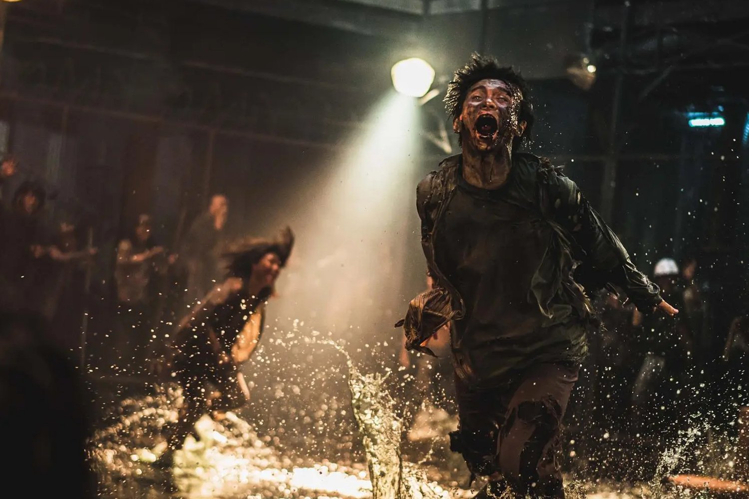 Train to Busan 3, Gunche, Yeon Sang-ho, zombi filmi, Ji Chang-wook, Go Soo, Koo Kyo-hwan, Jun Ji-hyun, The Last Train to New York, Timo Tjahjanto, Kore filmi, film haberleri, 2026 filmleri, zombi evreni, film uyarlaması, remake, devam filmi, sinema, Deadline, Showbox, Jung_E, Revelations, Hellbound, Parasyte: The Grey, The Beekeeper 2, The Shadow Strays, Nobody 2, Under Siege, film prodüksiyonu, film duyurusu, yönetmen, oyuncular, vizyon tarihi

