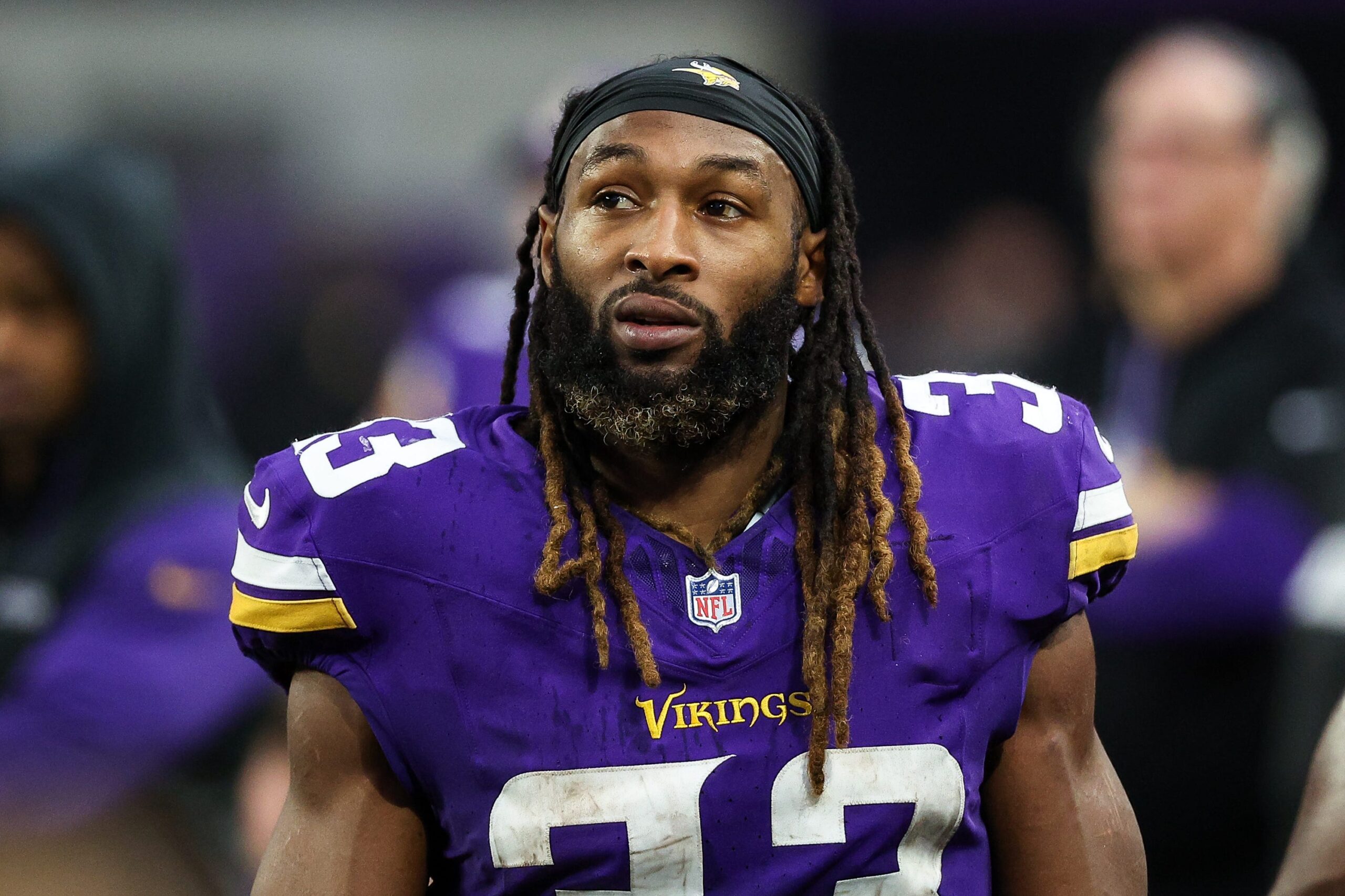Aaron Jones, Minnesota Vikings, sözleşme, NFL, serbest oyuncu, futbol, transfer, spor, Adam Schefter, ESPN, NFC North, koşucu, sakatlık, Saquon Barkley, Derrick Henry, Josh Jacobs
