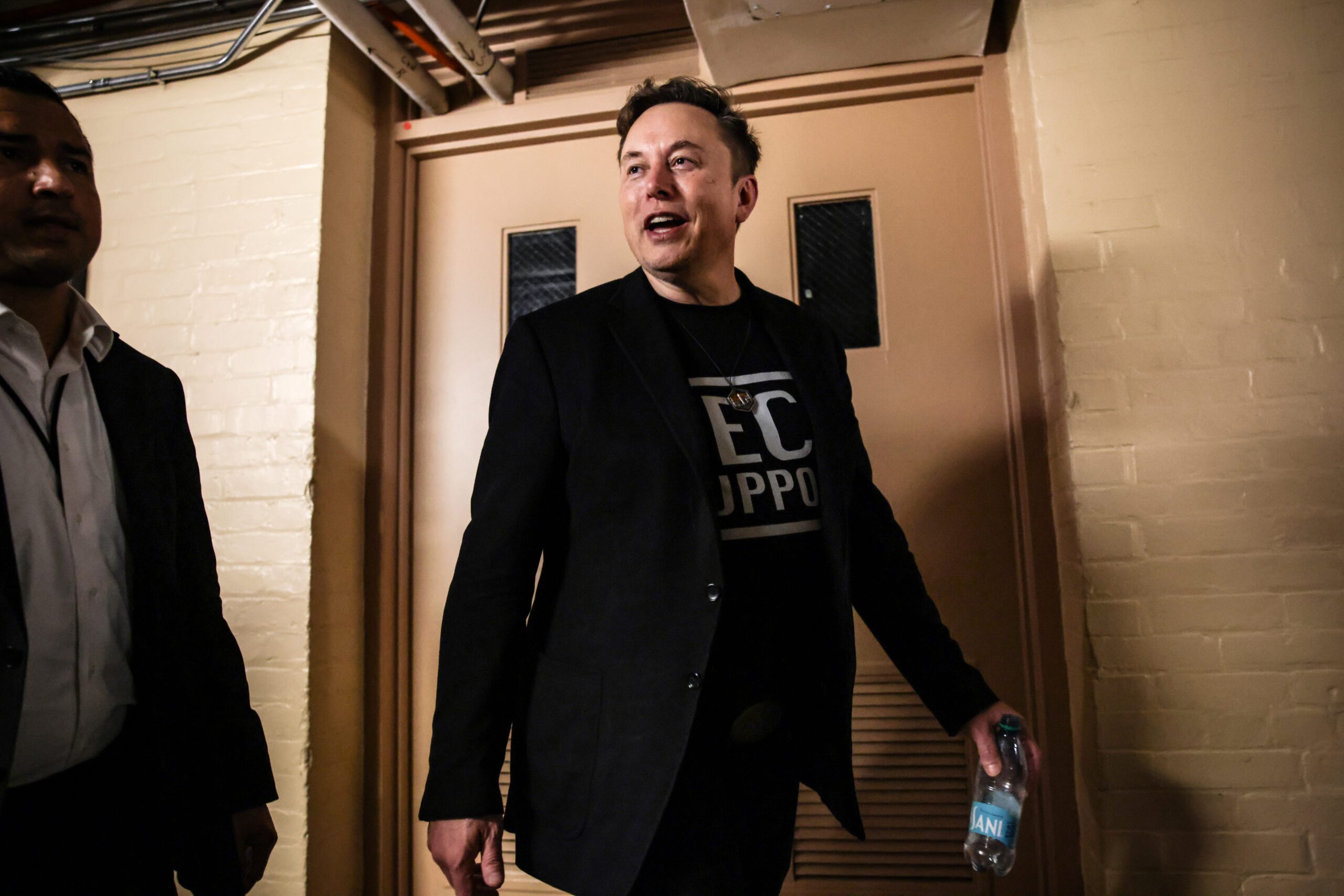 Elon Musk, 60 Dakika, ifade özgürlüğü, Donald Trump, hükümet, basın özgürlüğü, sansür, David Keating, Enstitü for Free Speech, DOGE, JD Vance, Kamala Harris, George Soros, CBS News, X, Twitter, gölge yasaklama, siyasi görüş, soruşturma, kovuşturma, gazetecilik, etik olmayan davranış, haber kuruluşları, kar amacı gütmeyen kuruluşlar
