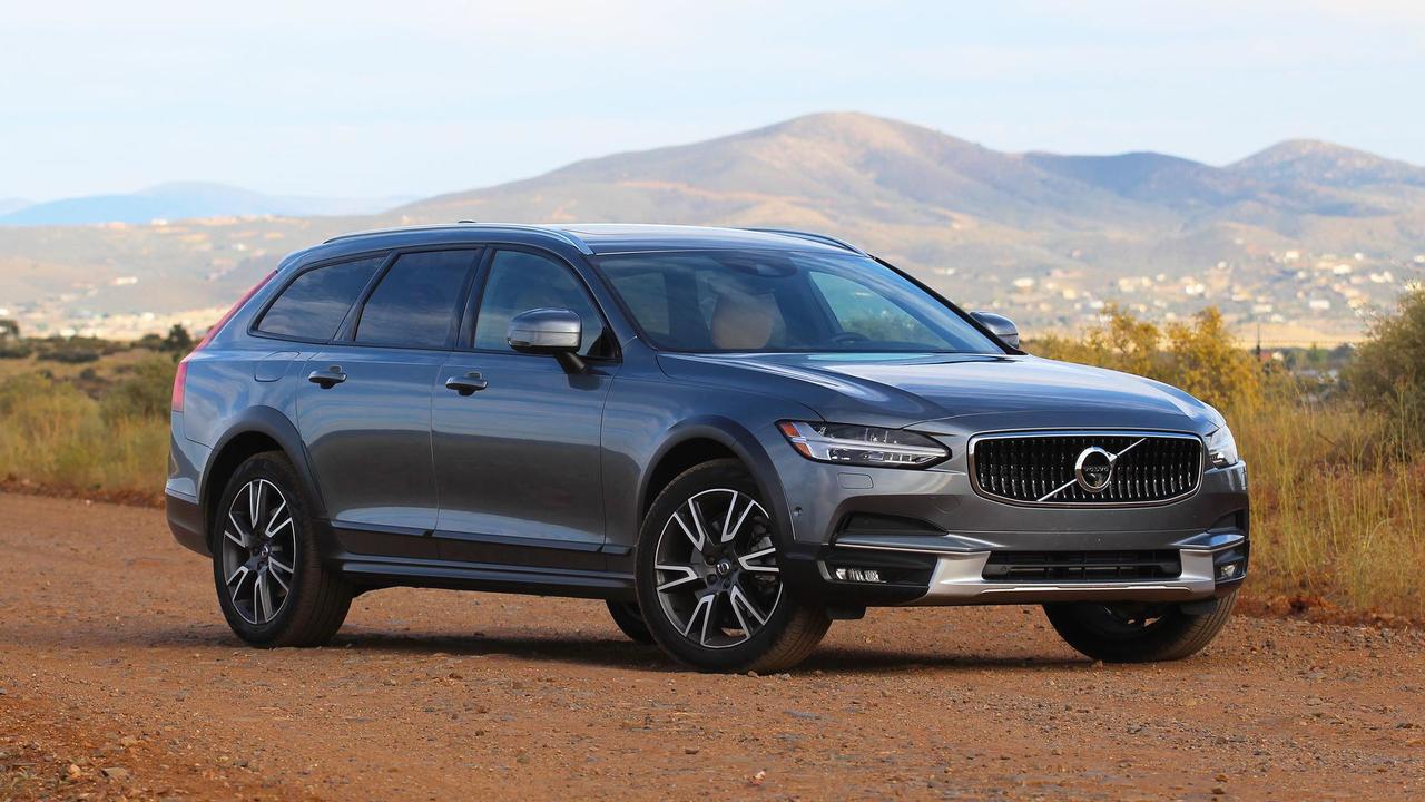 Volvo, station wagon, V90, V60, SUV, otomobil pazarı, rekabet, BMW, Audi, M3 CS Touring, A6 Avant, Cross Country, EX30, Jim Rowan, strateji, otomobil sektörü, otomotiv, yorum, analiz, araba
