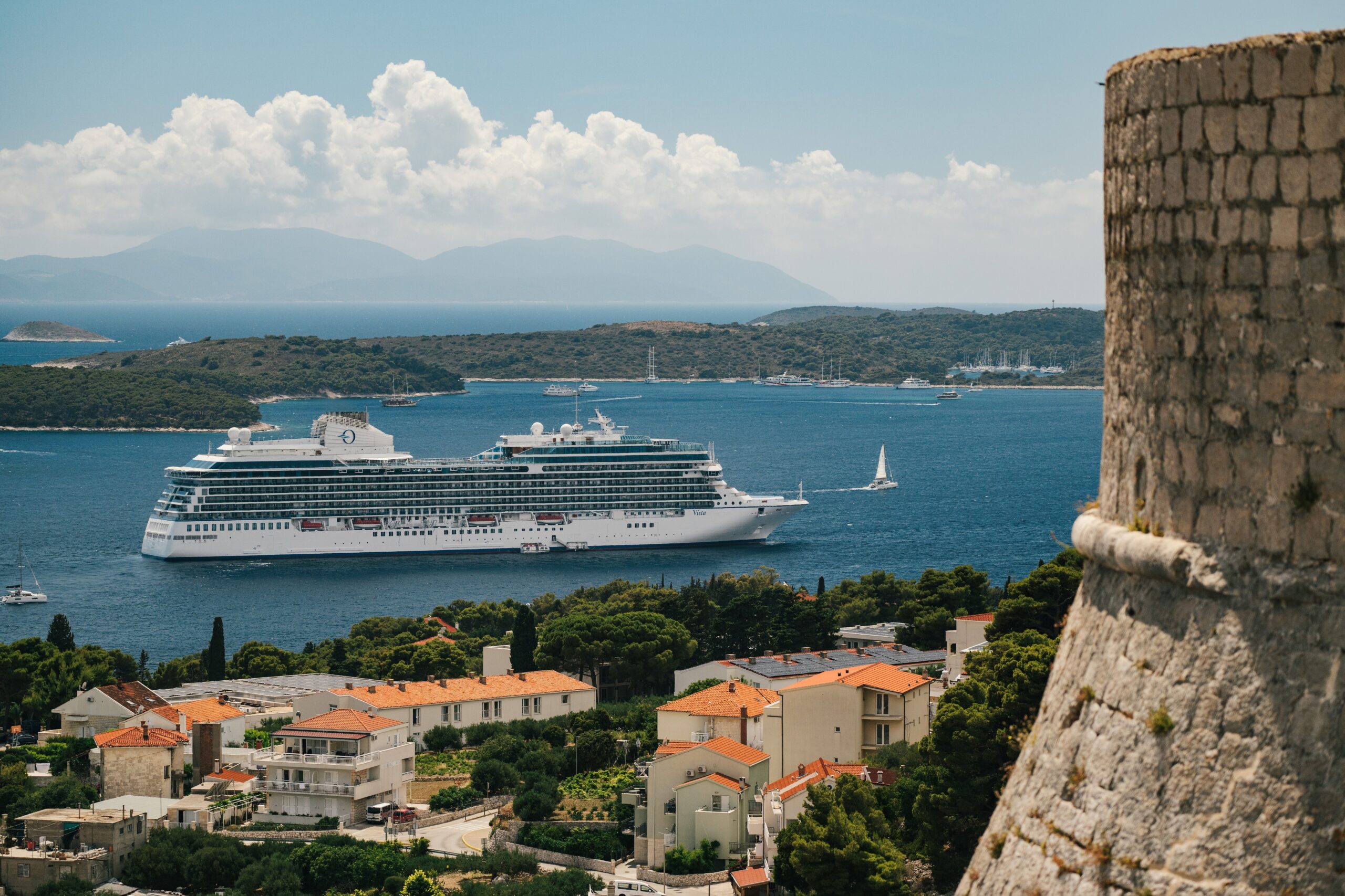 Dünya turu, lüks gemi seyahati, Silversea Cruises, Oceania Cruises, 2027 Dünya Turu, 2028 Dünya Turu, Karayipler, Panama Kanalı, Miami, seyahat, gezi, gemi, tatil, lüks seyahat, gemi seyahati fiyatları, dünya turu maliyeti, Nathan Diller, USA TODAY, seyahat haberleri
