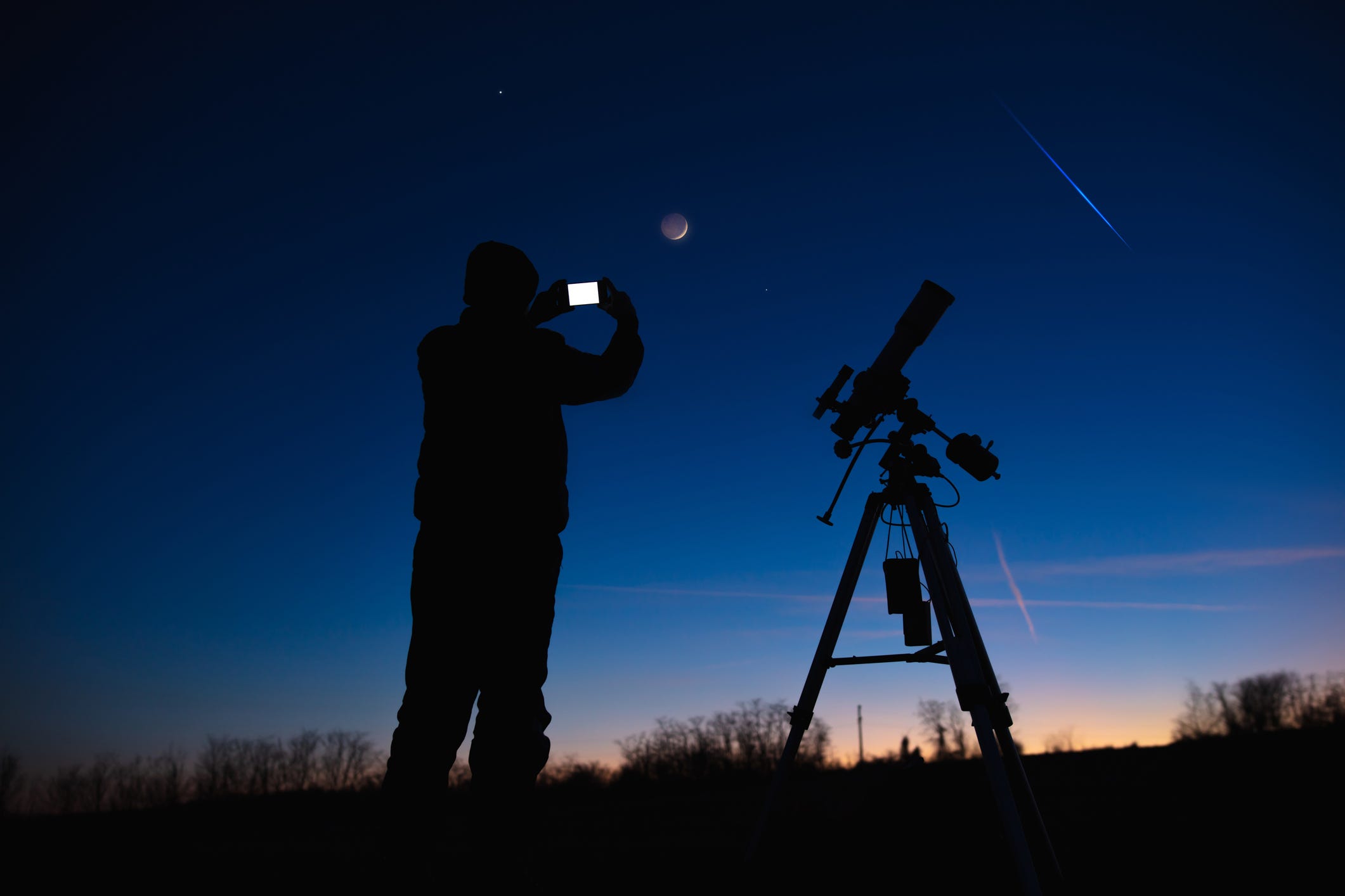 ay tutulması, kanlı ay, fotoğrafçılık ipuçları, akıllı telefon fotoğrafçılığı, DSLR fotoğrafçılığı, gökyüzü olayları, astronomi, ay fotoğrafçılığı, abd, ay gözlemi, teleskop, lens, tripod, gece modu, pozlama, iso, diyafram, güneş ışığı, konumlandırma, fotoğrafçı efemerisi, güneş araştırmacısı
