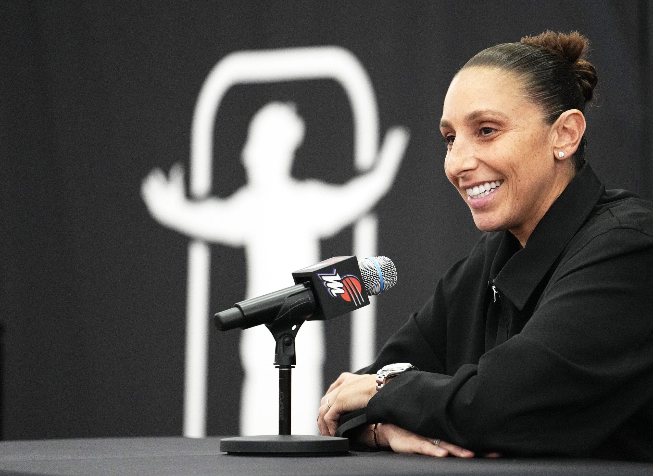 Diana Taurasi, Phoenix Mercury, WNBA, basketbol, emeklilik, Leo, Isla, Penny Taylor, şampiyon, all-time lider golcü, All-Star, veda, sadakat, aile, gelecek planları, Sue Bird, yayıncılık, podcasting, Nick U’Ren, USA TODAY
