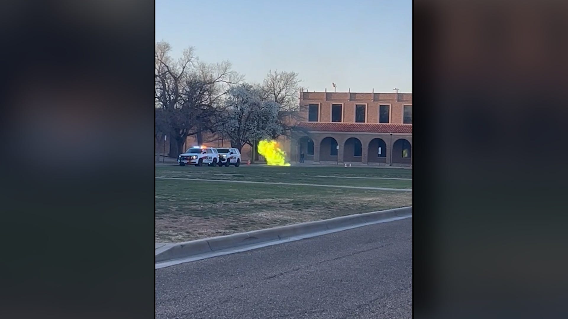Texas Tech Üniversitesi, Lubbock, kampüs kapalı, rögar patlaması, yangın, Lawrence Schovanec, elektrik kesintisi, gaz kesintisi, sağlık bilimleri merkezi, acil durum uyarısı, bahar tatili
