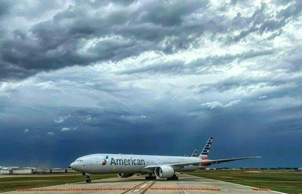 Meta anahtar kelimeler: American Airlines, uçak yangını, Denver Uluslararası Havaalanı, FAA, Boeing 737-800, acil durum tahliyesi, motor sorunu, havacılık güvenliği, kaza, Colorado Springs, Dallas, uçuş 1006, duman, itfaiye, yaralanma yok, Reuters, ABD havacılığı, havacılık olayı, helikopter kazası.
