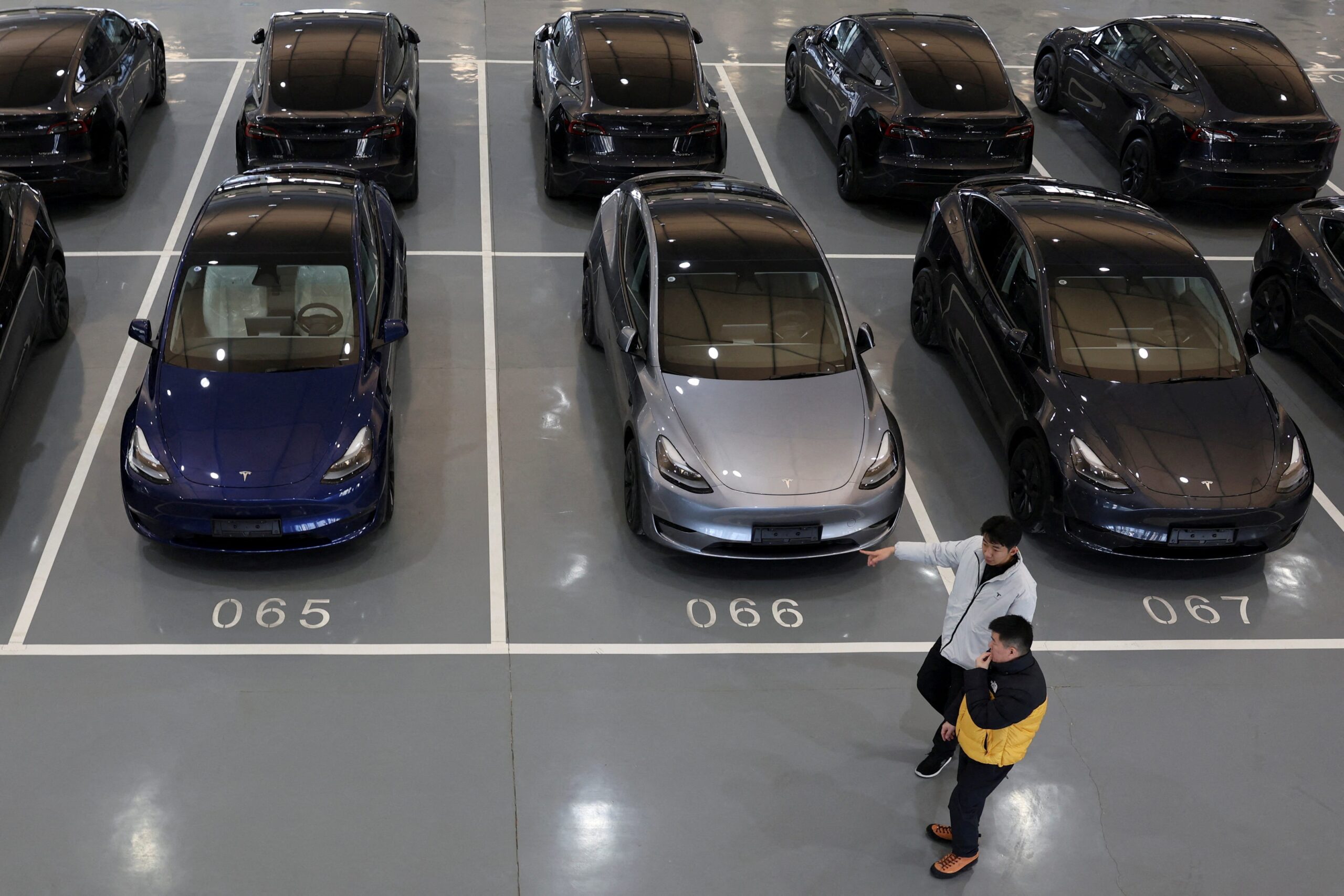Tesla, Elon Musk, Donald Trump, tariffs, trade war, US Trade Representative, electric vehicles, EVs, Autos Drive America, otomotiv, ithalat, ihracat, tedarik zinciri, ABD ekonomisi, gümrük vergileri
