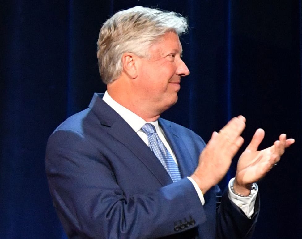 Robert Morris, Gateway Church, cinsel taciz, çocuk istismarı, Oklahoma, iddianame, Cindy Clemishire, Donald Trump, ruhani danışman, kilise skandalı, soruşturma, istifa, megakilise, Teksas, Osage County, Pawhuska, dava, suçlama, Wartburg Watch, Shady Grove Church, Hays and Boone, ceza, papaz, evanjelist, seyahat eden vaiz, dini lider, eski, 1982, 1987, cezasızlık süresi, adalet, kurban, mağdur, gizlilik, ihlal, itiraf, pişmanlık, kilise yönetimi, yaşlılar kurulu, temizlik, hesap verebilirlik, etik olmayan davranış, görevden alma, aile, istifa, geçici ayrılık, tarafsız soruşturma, mali talepler, davalar, işbirliği, suç soruşturması, pasaport teslimi, hapis cezası, televizyon programı, radyo programı, YouTube, af, lütuf, Tanrı'nın lütfu ile mükemmel olma
