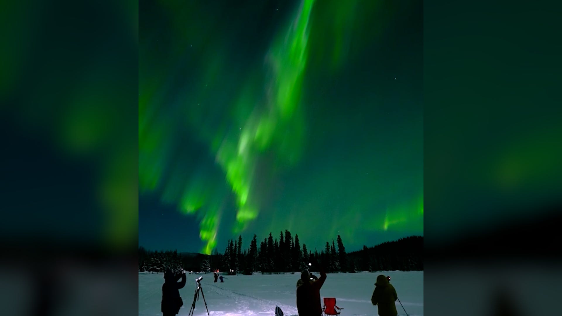 kuzey ışıkları, aurora borealis, Alaska, Fairbanks, yeşil ışık, St. Patrick's Günü, NOAA, güneş döngüsü, jeomanyetik fırtına, uzay havası, atmosfer, elektrik yüklü parçacıklar, kanlı ay, ay tutulması
