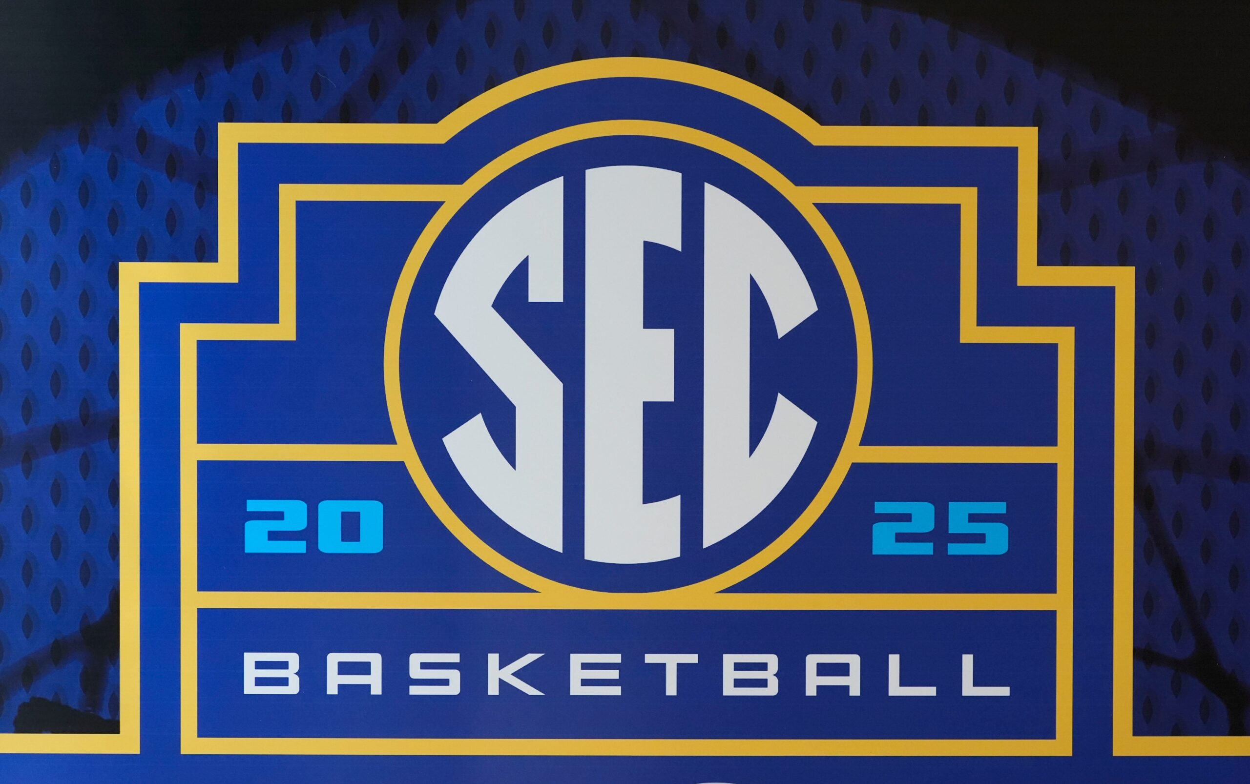 Here are some meta keywords for the article, focusing on relevance and search intent, translated into Turkish:

NCAA Basketbol Turnuvası, NCAA Basketbol Turnuvası 2025, Seçim Pazar günü, Güneydoğu Konferansı, SEC Basketbol, Kolej Basketbolu, Mart Çılgınlığı, Basketbol Tahminleri, Basketbol Programı, Auburn, Florida, Alabama, Tennessee, Kentucky, Texas A&M, Ole Miss, Missouri, Mississippi State, Georgia, Oklahoma, Arkansas, Vanderbilt, Teksas, Konferans Rekorları, Büyük Doğu Konferansı, Basketbol Haberleri, Spor Haberleri, Basketbol Analizi, Basketbol Puanları, Erkek Basketbolu, Kolej Sporları
