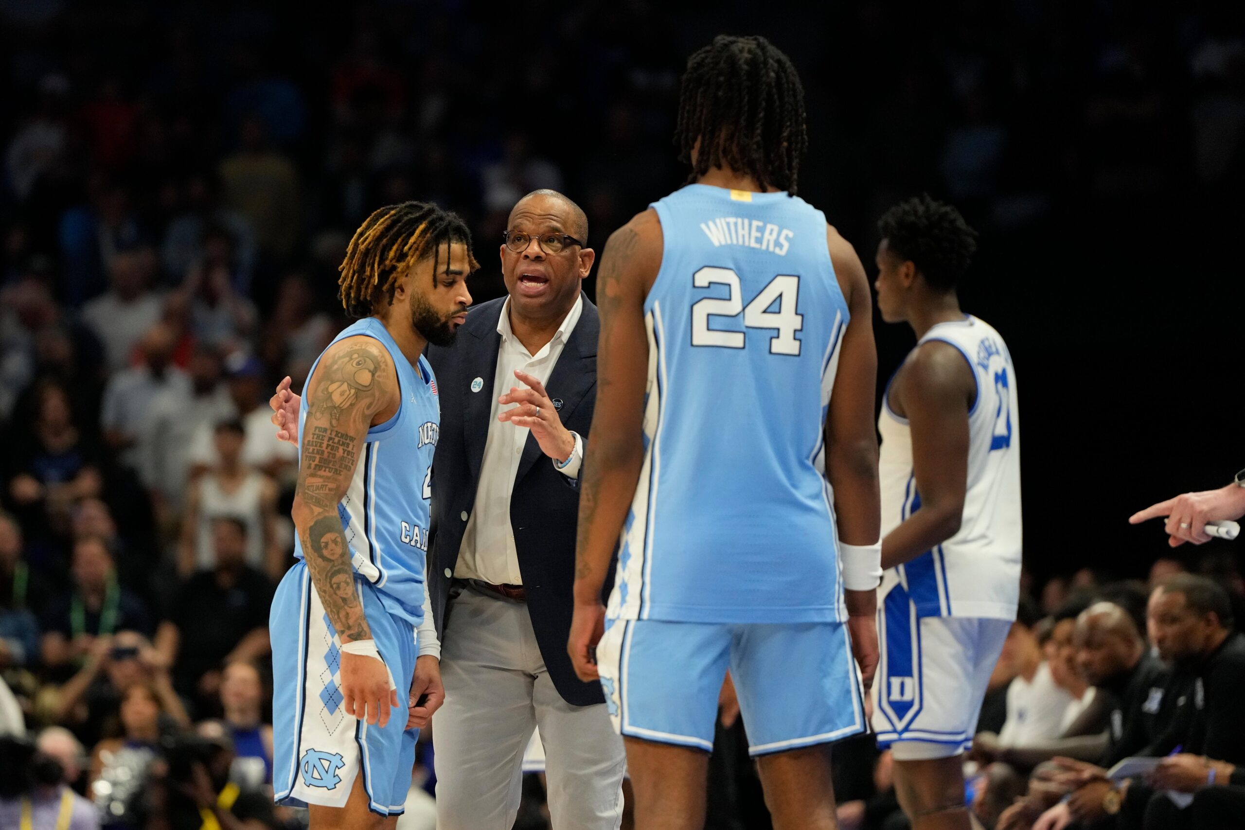 NCAA basketbol turnuvası, Selection Sunday, basketbol braketi, March Madness, North Carolina Tar Heels, Duke Blue Devils, Memphis Tigers, SEC basketbolu, Michigan Wolverines, Louisville Cardinals, St. John's Red Storm, turnuva elemeleri, basketbol seçim komitesi, spor analizi, basketbol tahminleri, kolej basketbolu.