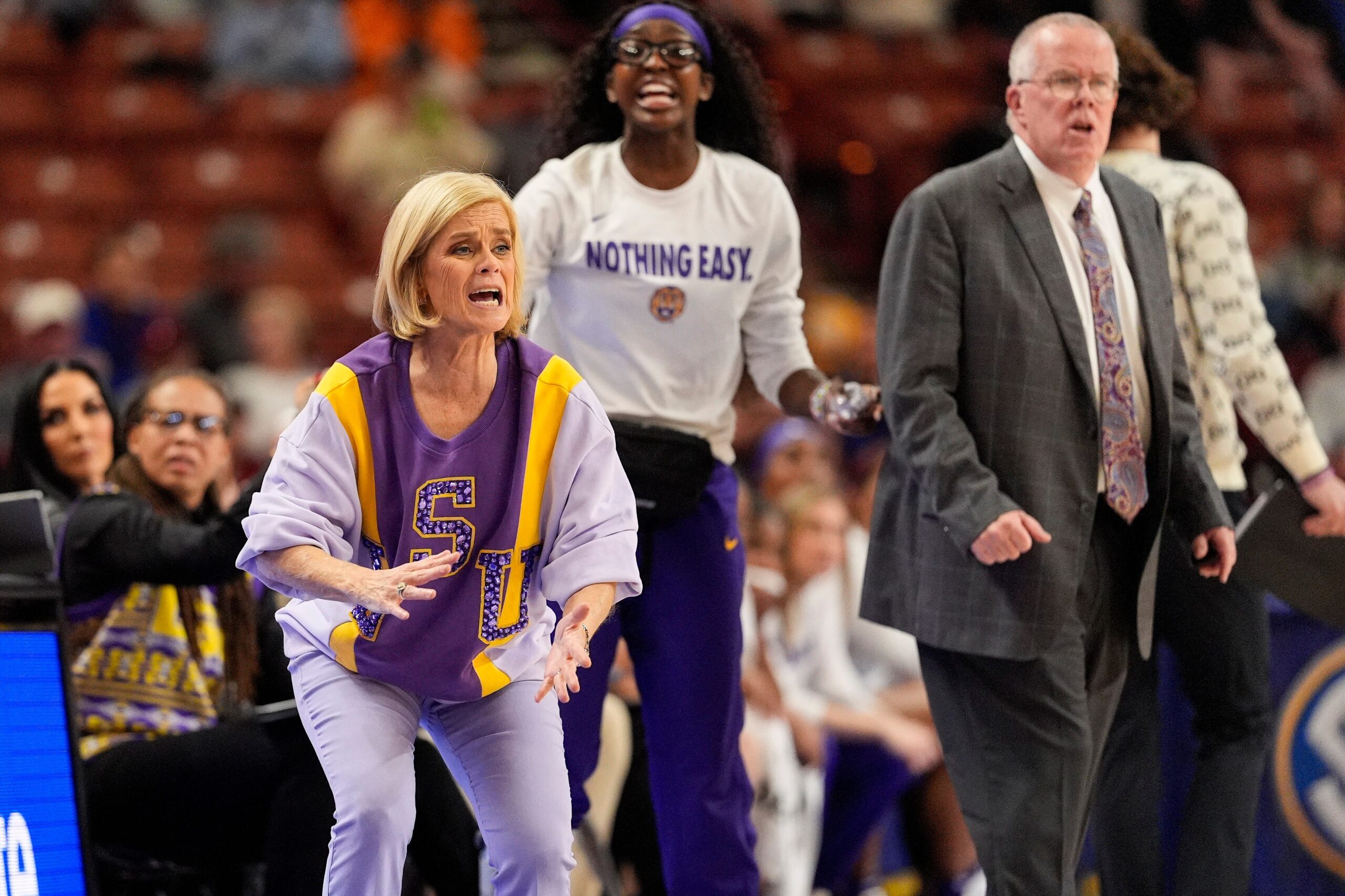 LSU, San Diego State, NCAA Kadınlar Basketbol Turnuvası, 2025 March Madness, Maç Tahminleri, Uzman Tahminleri, Cory Diaz, Nancy Armour, Jordan Mendoza, Cydney Henderson, Meg L. Hall, Cora Hall, Liam Rooney, Tom Noie, USA TODAY, Basketbol, Spor, Bahis, Fubo, BetMGM, Turnuva, Analiz, Sürpriz Tahminleri, Oyuncu İzleme, Etkinlik
