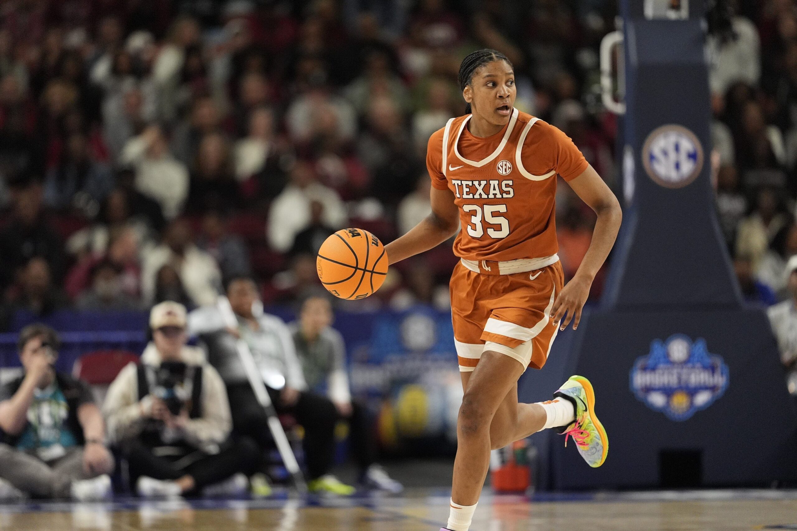 Kadınlar NCAA Turnuvası, Kadınlar Basketbolu, William & Mary Tribe, Texas Longhorns, March Madness, Bella Nascimento, Madison Booker, NCAA Turnuvası 2025, Basketbol Tahminleri, Basketbol Oranları, Maç Programı, Maç İzleme, First Four, Round of 64, Basketbol Haberleri

