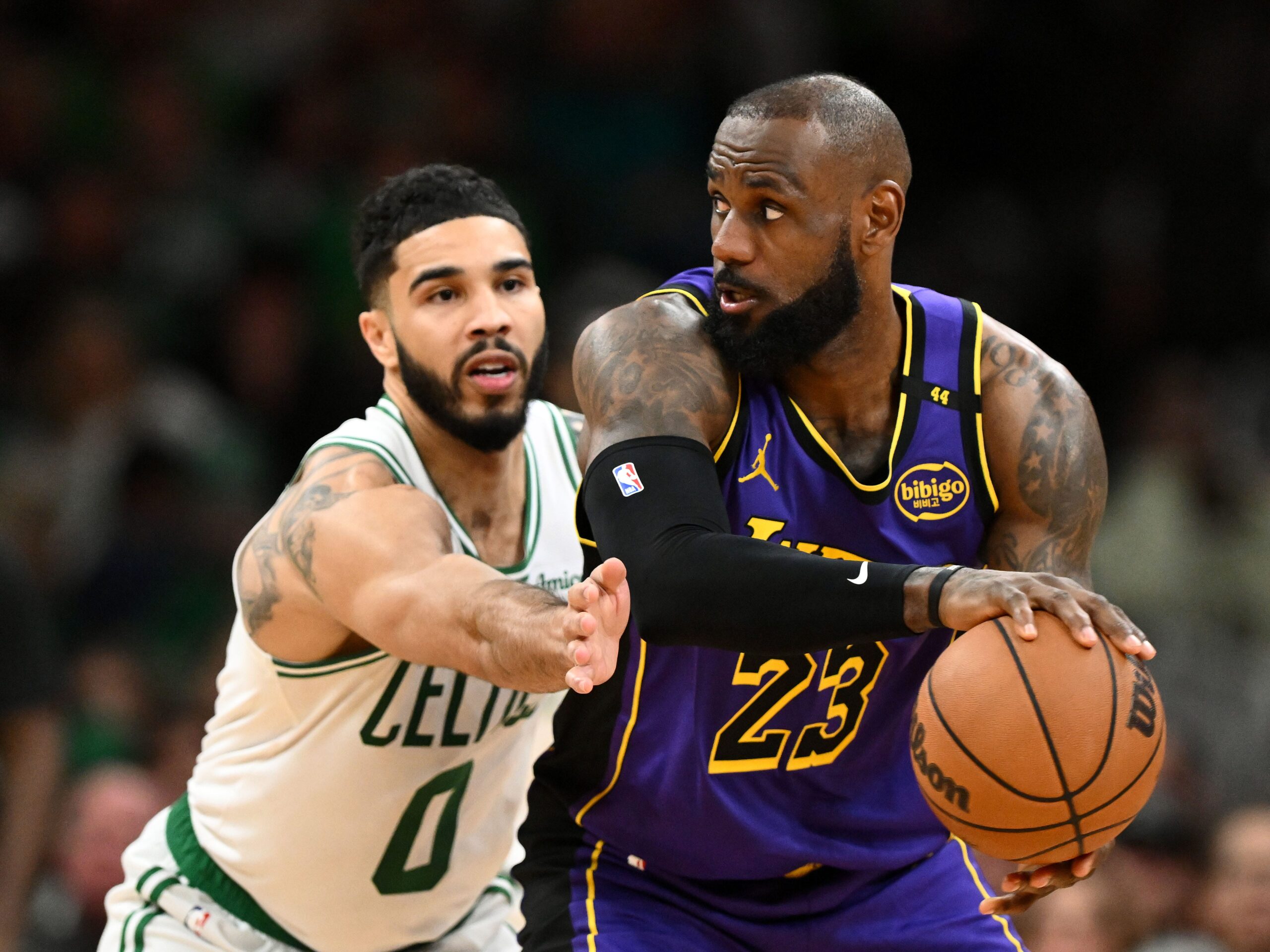 LeBron James, Los Angeles Lakers, Luka Dončić, Sakatlık, Geri Dönüş, Batı Konferansı, NBA, Basketbol, Jaxson Hayes, Rui Hachimura, Dorian Finney-Smith, JJ Reddick, Groin Sakatlığı, 2018-19 Sezonu, Miami Heat, MVP, Puan, Ribaund, Asist
