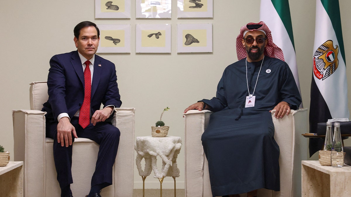 Bir metin için meta anahtar kelimeler oluşturulurken hem İngilizce hem de Türkçe kelimeler kullanmak, daha geniş bir kitleye ulaşmanıza yardımcı olabilir. İşte olası anahtar kelimeler:

UAE investment, US-UAE relations, Donald Trump, Sheikh Tahnoon, AI infrastructure, semiconductor investment, energy investment, US manufacturing, MGX, BlackRock, Microsoft, Global Infrastructure Partners, NVIDIA, xAI, Emirates Global Aluminum, aluminum smelter, Middle East peace, US economy, Birleşik Arap Emirlikleri yatırımı, ABD-BAE ilişkileri, yapay zeka altyapısı, yarı iletken yatırımı, enerji yatırımı, ABD üretimi, Orta Doğu barışı, ABD ekonomisi, yatırım çerçevesi, investment framework, UAE economic ties, BAE ekonomik bağları, Amerika Birleşik Devletleri, Birleşik Arap Emirlikleri
