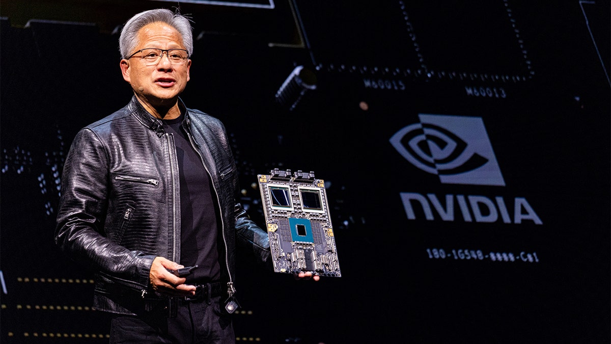 Nvidia, AI çipleri, Trump, ABD'ye yatırım, yapay zeka, AI görselleri, Adobe, Meta, AR gözlükler, Ben Stiller, Paul McCartney, telif hakkı, Fox News, yapay zeka teknolojisi, inovasyon, gelecek, Donald Trump, Aria Gen 2, augmented reality, sanal gerçeklik, teknoloji haberleri, iş haberleri, politika, eğlence, telif hakları, kreatif, yaratıcılık, dijital deneyim, yatırım, tedarik zinciri, yapay zeka tespiti, Fox Nation, yapay zeka dünyası, teknoloji, inovasyon
