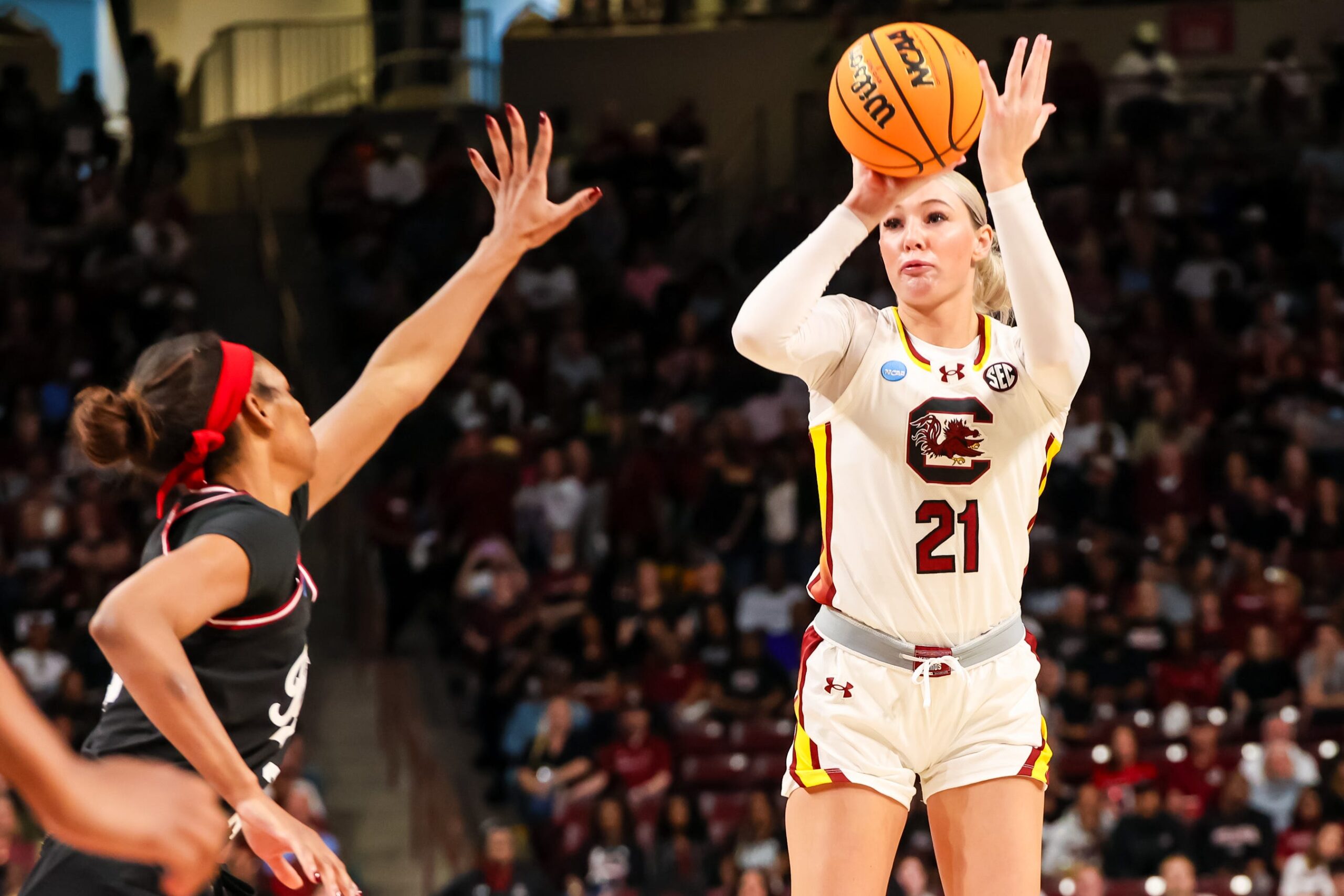 Chloe Kitts, South Carolina Gamecocks, NCAA Kadınlar Basketbol Turnuvası, Collin Murray-Boyles, basketbol, kolej basketbolu, spor, WNBA Draftı, Oviedo Florida, The Masters Academy, DME Academy, beş yıldızlı oyuncu, double-double, Güney Carolina gala

