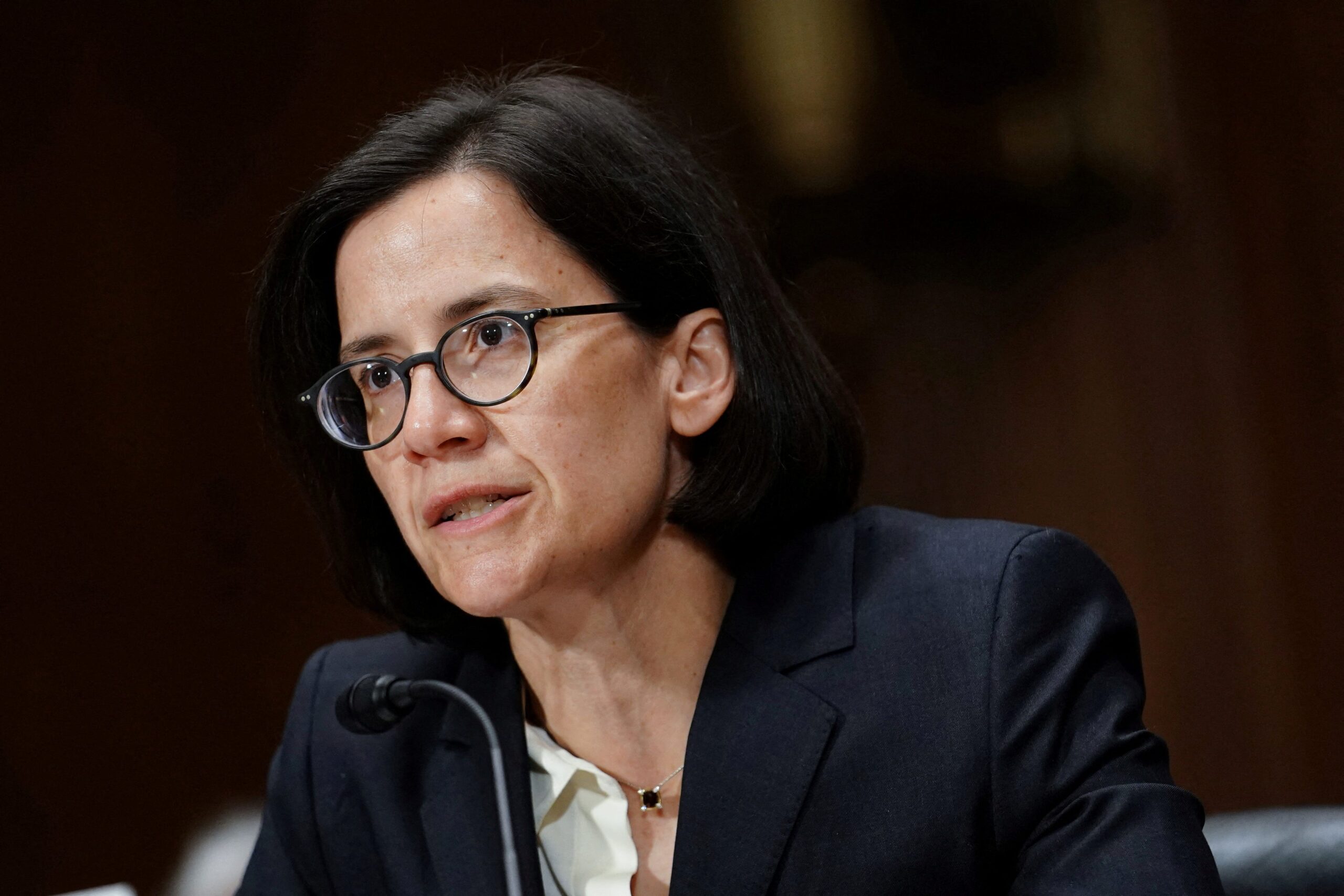 Meta anahtar kelimeler: transseksüel hakları, ABD ordusu, Donald Trump, cinsiyet ideolojisi, yargıç Ana Reyes, ayrımcılık, cinsiyet disforisi, Pete Hegseth, siyasi kültür, yasal işlem, transgender veteran, Sara Pequeño, USA TODAY.
