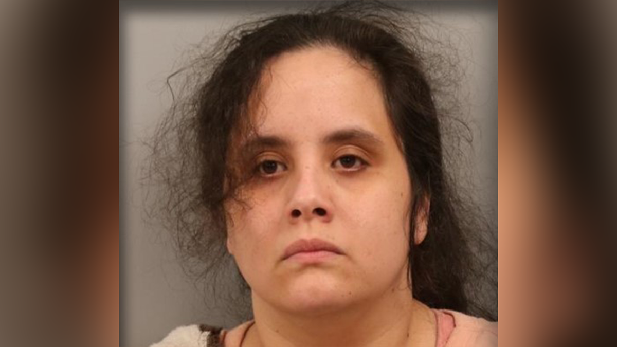 Çocuk istismarı, köpek şok tasması, New Jersey, Cape May, Kimberly Cruz-Feliciano, Sonia Feliciano, tutuklama, şiddet, tehdit, delil karartma, soruşturma, okul, yara izi, savcılık, hukuk, suç, güvenlik, haberler.

