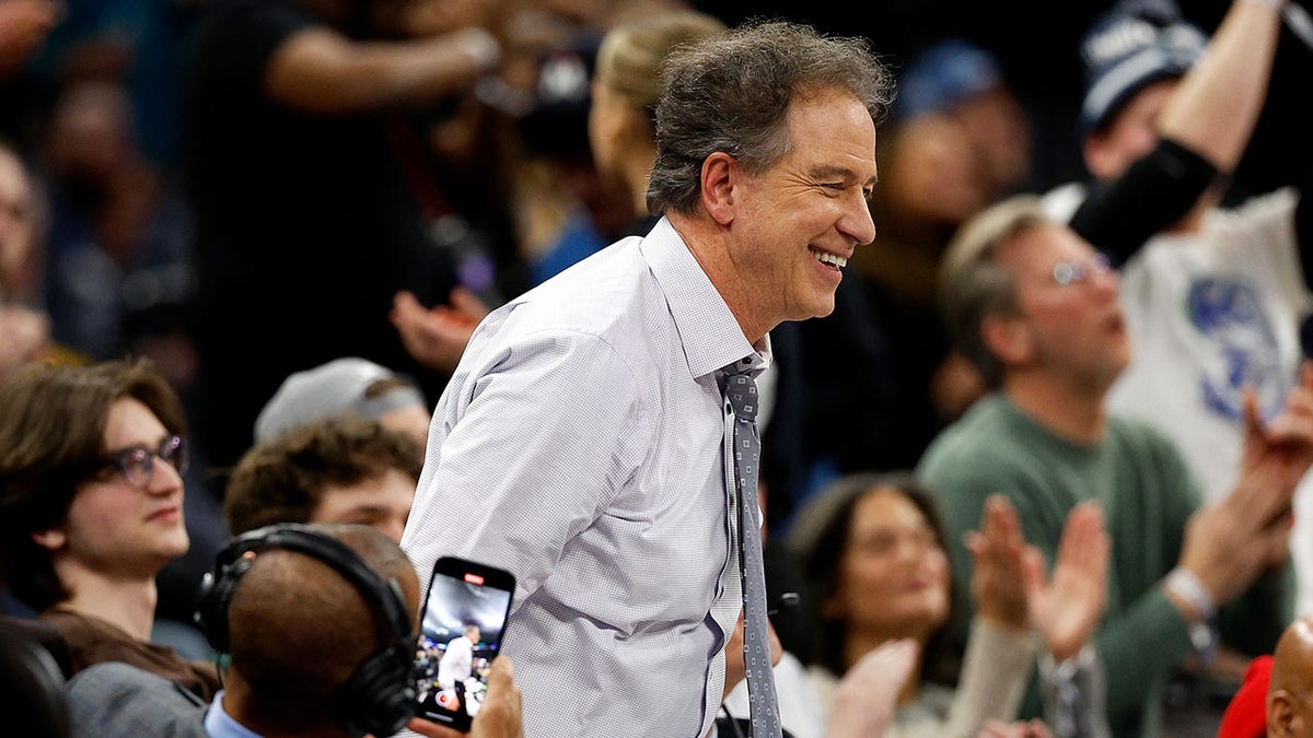 Kevin Harlan, NCAA Basketbol Turnuvası, Ole Miss, Kuzey Carolina, Basketbol, Spor, Yayıncı, Stan Van Gundy, RJ Davis, Sean Pedulla, İlk Tur, Güney Bölgesi, Fox News
