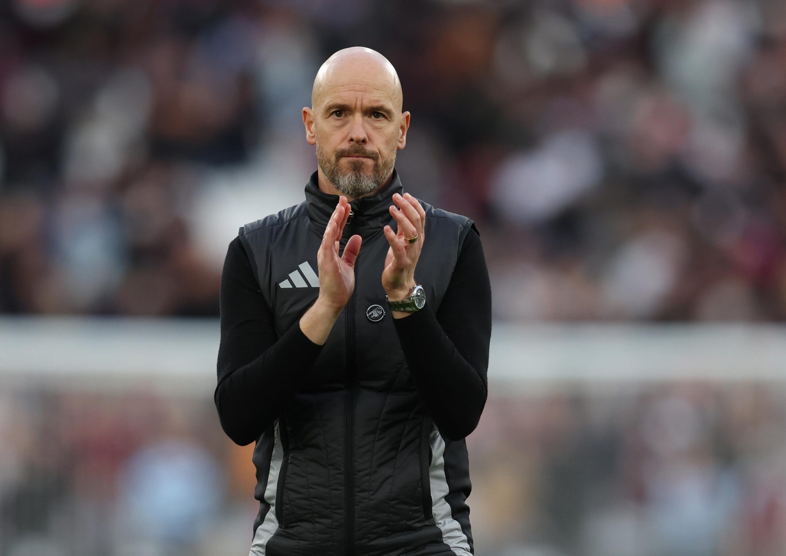Bayer Leverkusen, Xabi Alonso, Erik Ten Hag, Real Madrid, Carlo Ancelotti, Bundesliga, Almanya Şampiyonluğu, Süper Kupa, Teknik Direktör, Transfer, Kicker, Ajax Amsterdam, Manchester United, Futbol, Alman Futbolu, Antrenör, Ayrılık, Görevden Alma, Sözleşme
