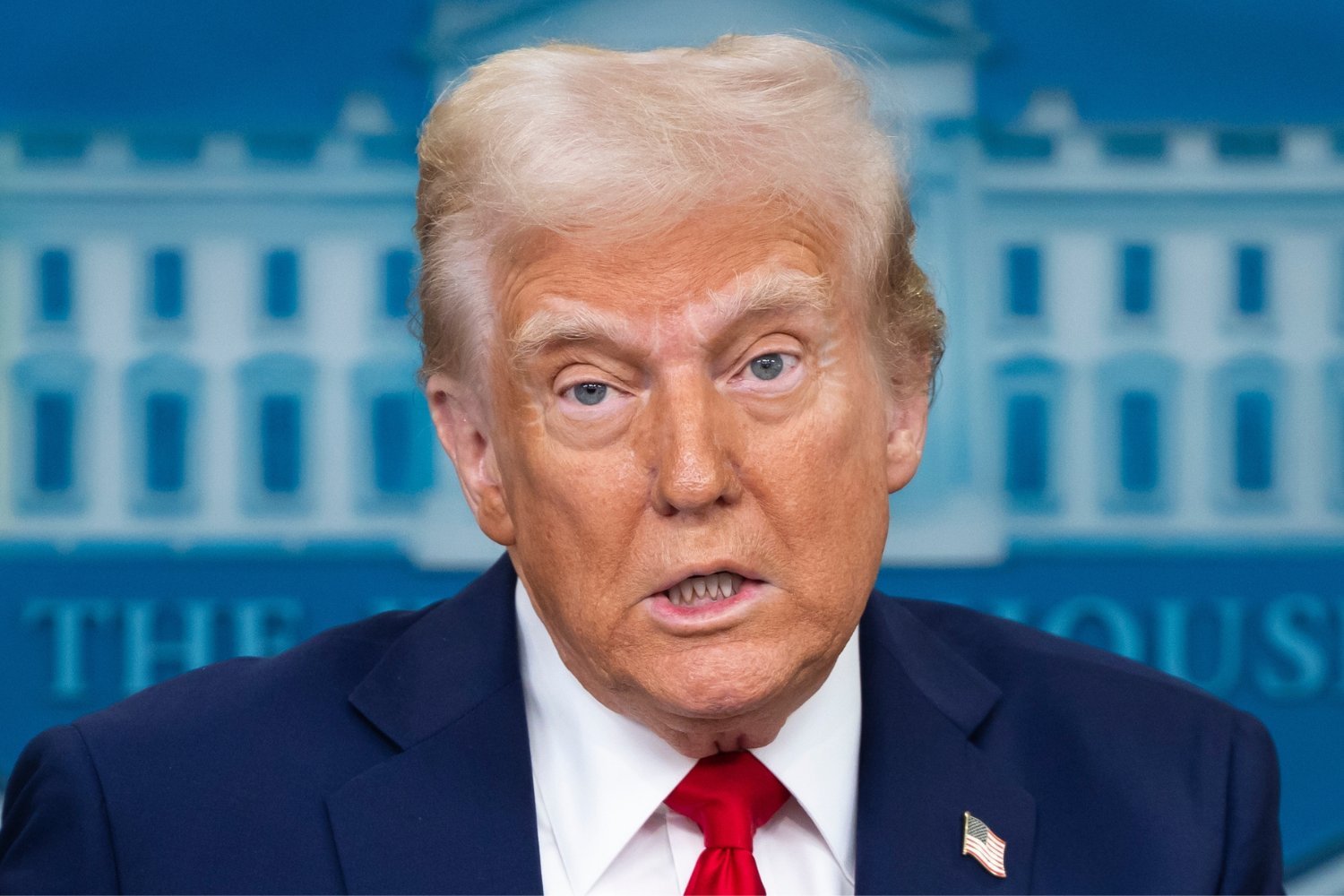 Trump bütçesi, NIH kesintileri, CDC kesintileri, Sağlık bütçesi, Bilimsel araştırma, Kamu sağlığı, Robert F. Kennedy Jr., Aşılar, Ozempic, MAHA, Askıya alınan fonlar, Kamu sağlığı krizi, Ruh sağlığı, Silah şiddetini önleme, Askeri harcamalar, Bütçe kesintileri, Kongre, Sağlık Bakanlığı, Salgın hastalıklar
