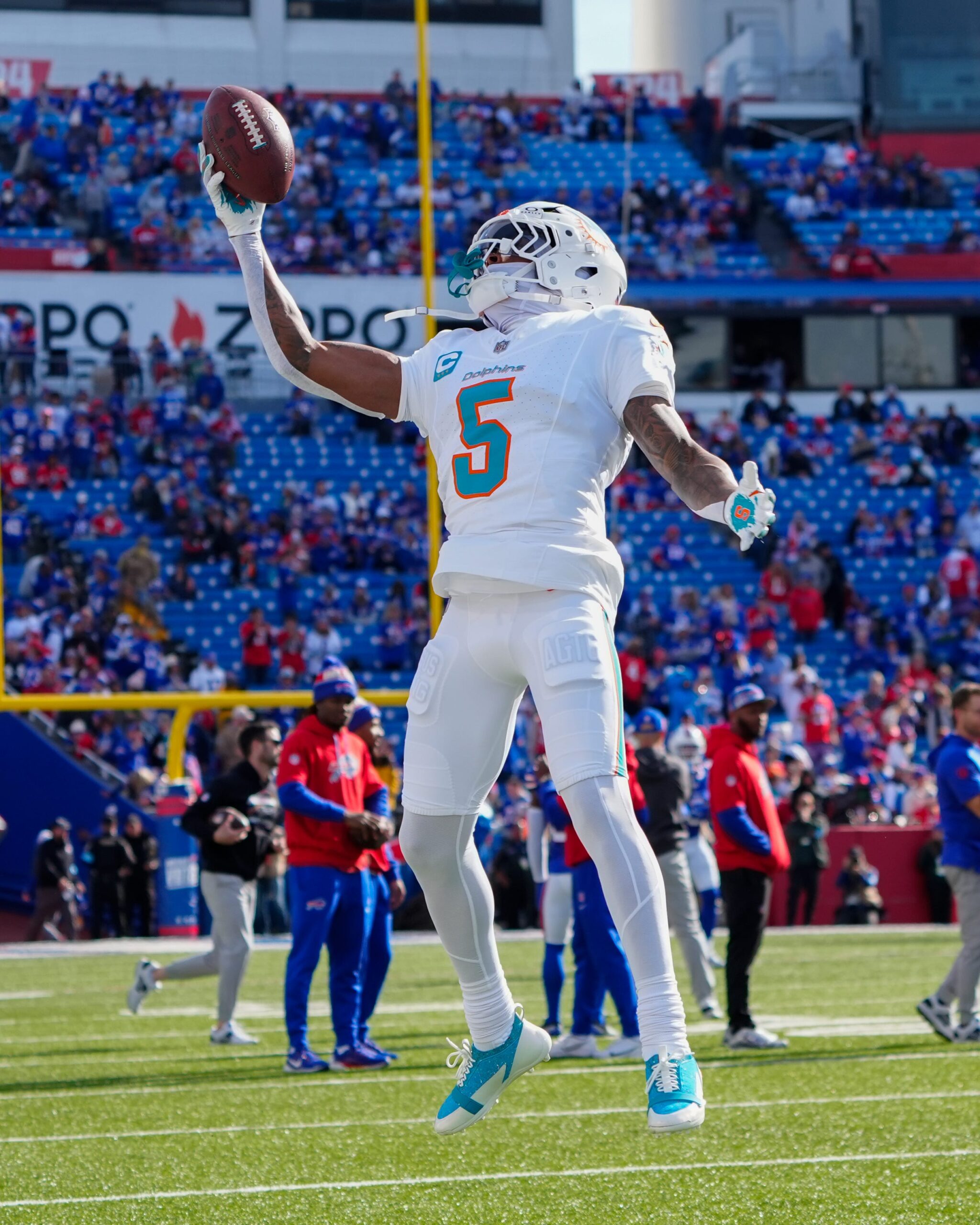 Jalen Ramsey, Miami Dolphins, NFL, Ticaret, Köşe oyuncusu, Draft, Takas söylentileri, Sözleşme, Maaş boşluğu, Los Angeles Rams, Las Vegas Raiders, Atlanta Falcons, Cincinnati Bengals, Tennessee Titans, Philadelphia Eagles, Analiz, Haberler, Öngörüler, 2025 NFL Draft'ı, Sean McVay, Pete Carroll, Transfer, Takım ihtiyaçları, Savunma, Oyuncu değerlendirmesi

