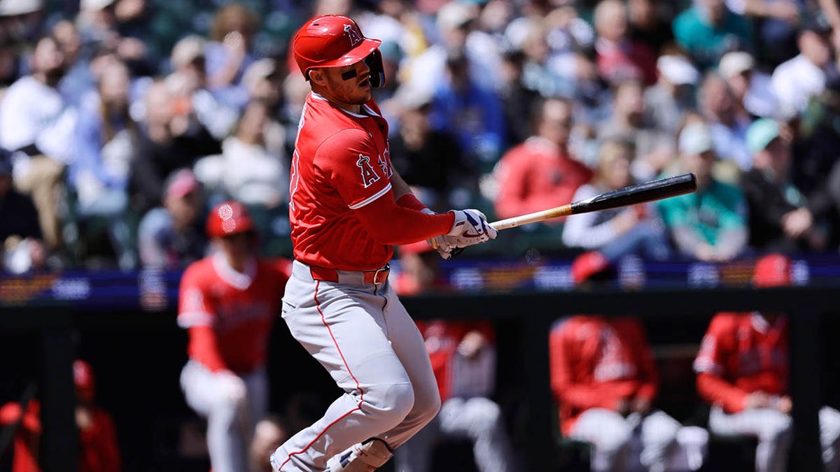Mike Trout, Los Angeles Angels, diz ağrısı, sakatlık, beyzbol, MLB, spor, Seattle Mariners, Jo Adell, batting average, home runs, Detroit Tigers, Fox News Sports
