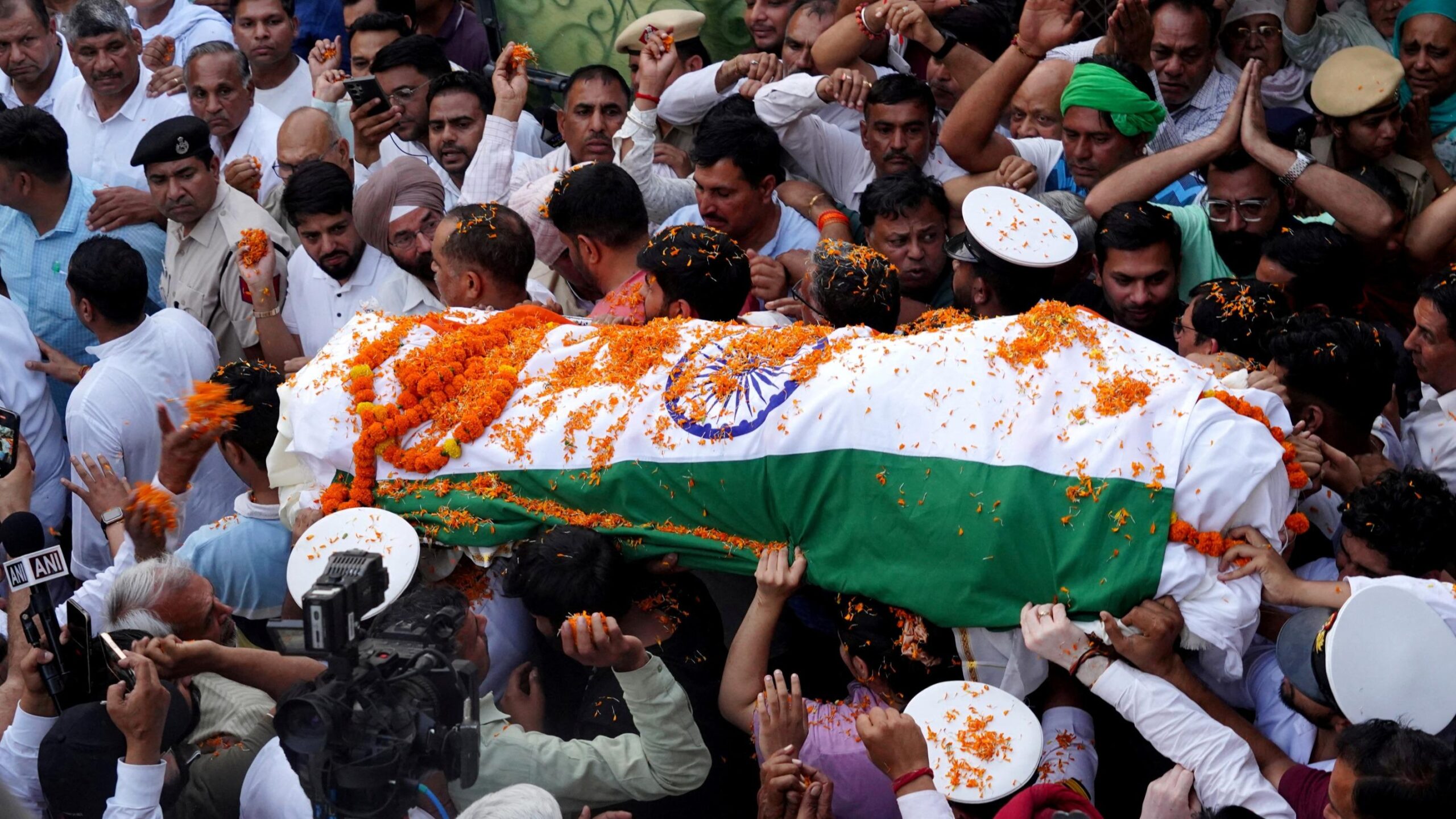 Pahalgam saldırısı, Keşmir terörü, Hindistan terör saldırısı, Palki Sharma, Network18, The Resistance Front, Lashkar-e-Taiba, Pakistan, M4 Carbine, Batı medyası, terörün tanımı, çifte standart, terörle mücadele, Keşmir turizmi, G20, Jaish-e-Mohammed, Hamas, Avrupa medyası, terörün küreselleşmesi, terörün finansmanı, terör örgütleri, terör propagandası, sahte haber, dezenformasyon, jeopolitik, uluslararası ilişkiler, terörün kurbanları, ifade özgürlüğü, medya etiği, terörün sonuçları
