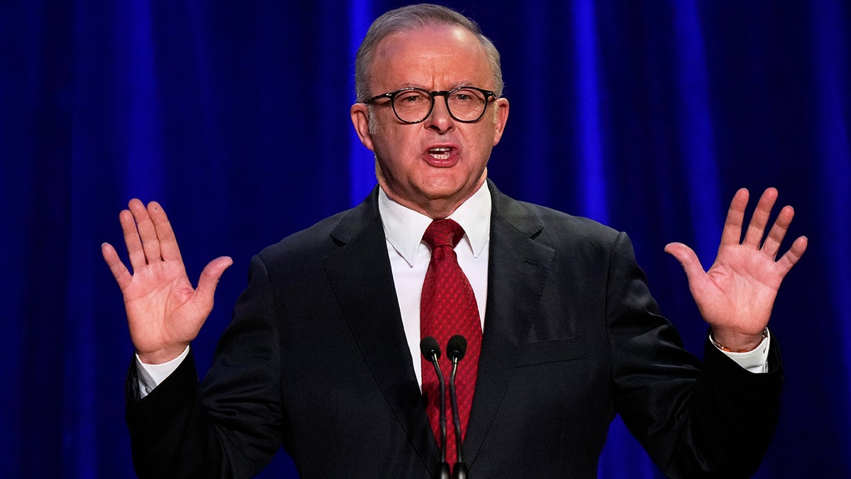Avustralya, Anthony Albanese, seçim, Başbakan, Donald Trump, Liberal Parti, Peter Dutton, Muhafazakar Parti, Ekonomi, Enflasyon, Enerji Politikası, İklim Değişikliği, ABD, Avustralya-ABD İlişkileri, İngiltere, Keir Starmer, İşçi Partisi, Siyasi Analiz
