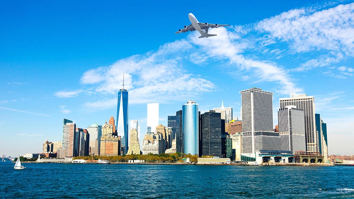 New York City, göç, nüfus kaybı, Florida, vergi, hayat kalitesi, ekonomik büyüme, iş imkanları, demografik değişim, Citizens Budget Commission, emlak, konut maliyeti, toplu taşıma, kamu güvenliği, Andrew Rein, bütçe, göçmenler, New York eyaleti, Miami-Dade County, Palm Beach County
