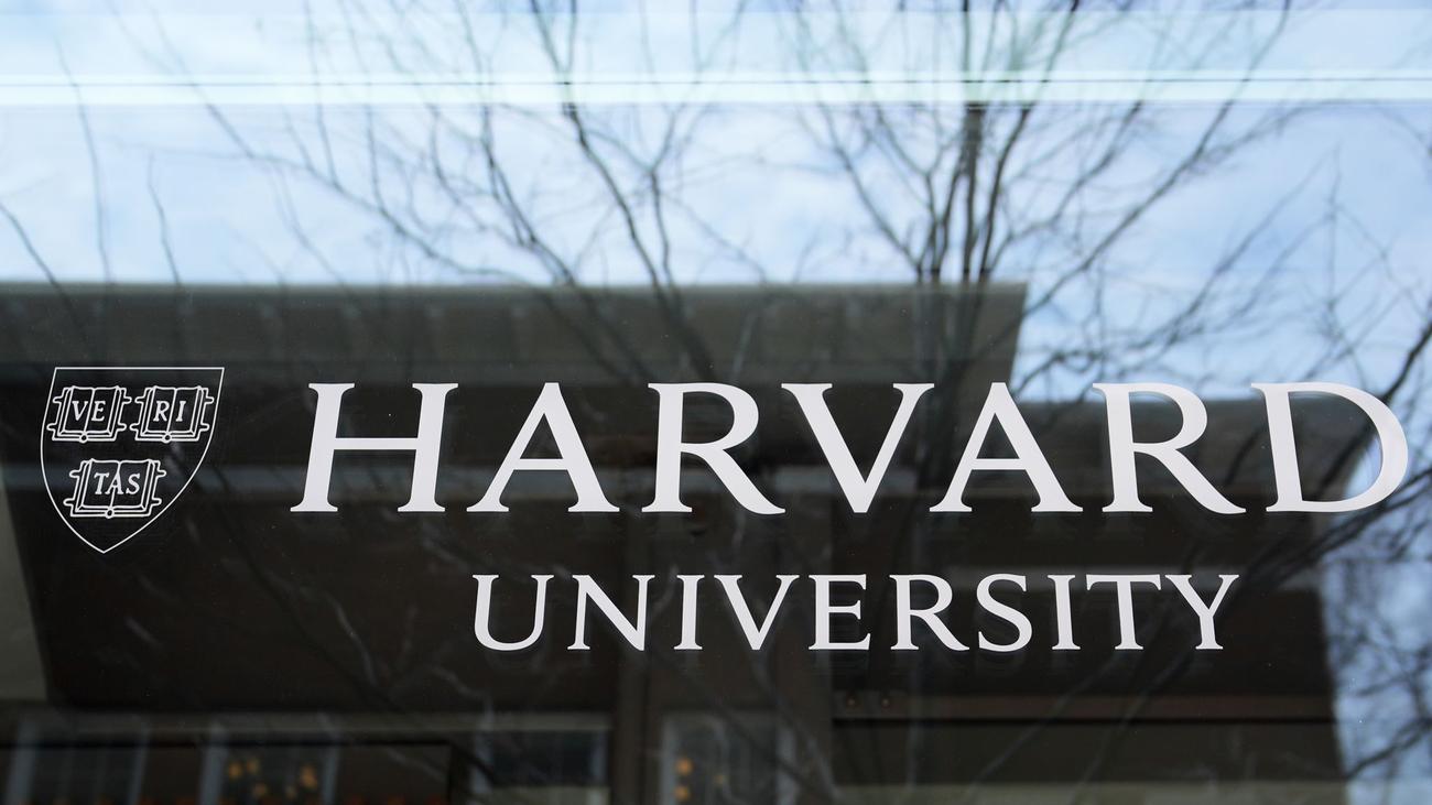 Harvard, Donald Trump, ABD hükümeti, eğitim, fon kesintisi, antisemitizm, üniversiteler, siyasi baskı, ifade özgürlüğü, vergi ayrıcalıkları, propalestina gösterileri, woke ideoloji, ayrımcılık, Linda McMahon, Alan Garber, ABD, Massachusetts
