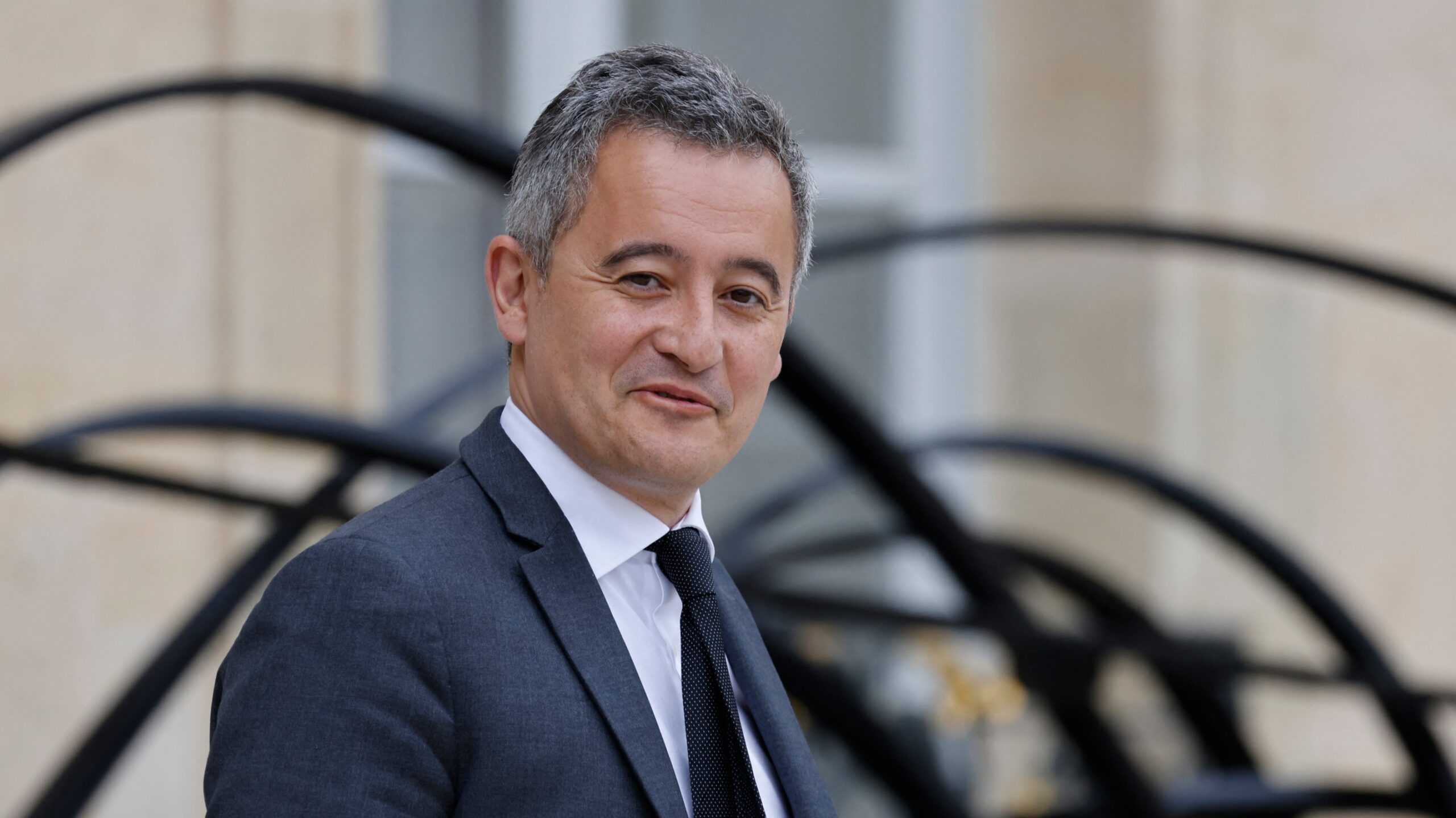 Gérald Darmanin, 1 Mayıs, Cumhurbaşkanlığı seçimi 2027, adaylık, Kuzey Fransa, Tourcoing, Neuville-en-Ferrain, Linselles, Isabelle Pollet, yaşlılar yemeği, Claude François, Comme d’habitude, şarkı, Vincent Ledoux, milletvekili, triomphe, sosyal medya, siyaset, seçim, Fransa
