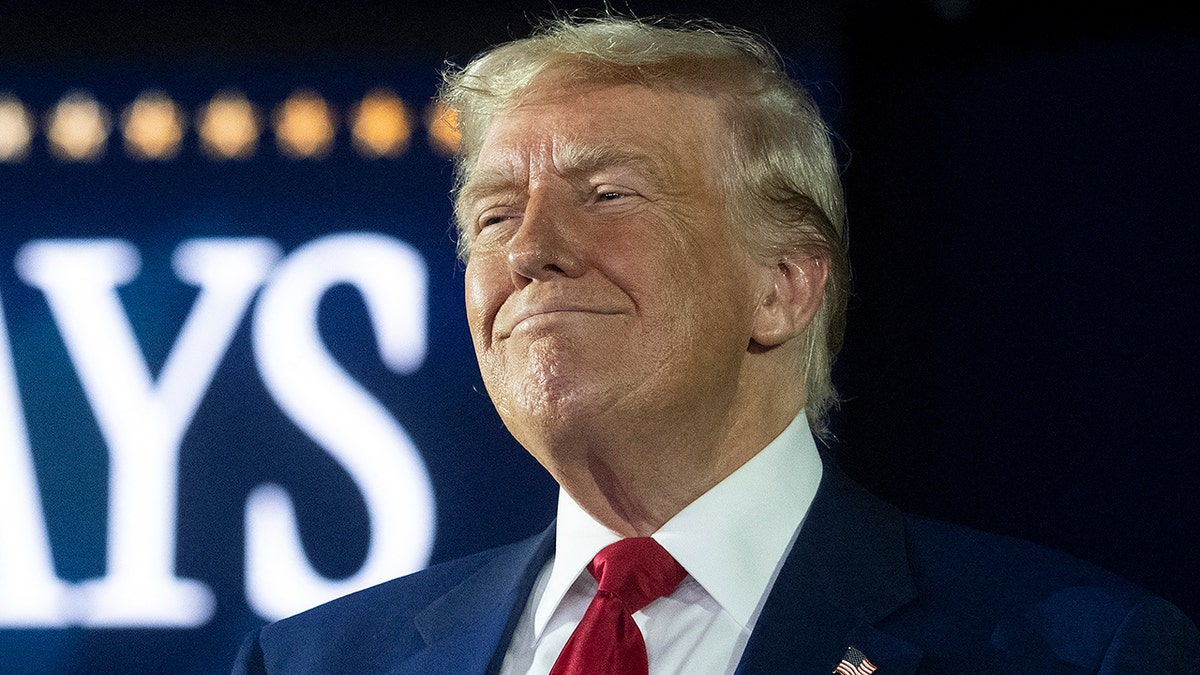 Donald Trump, bütçe, Özgürlük Grubu, muhafazakar, harcama, savunma, iç güvenlik, uzlaştırma, Cumhuriyetçiler, vergi indirimleri, Medicaid, açık, mali sorumluluk, Swamp, MAGA, bürokrasi, Senato, silahlandırma, derin devlet
